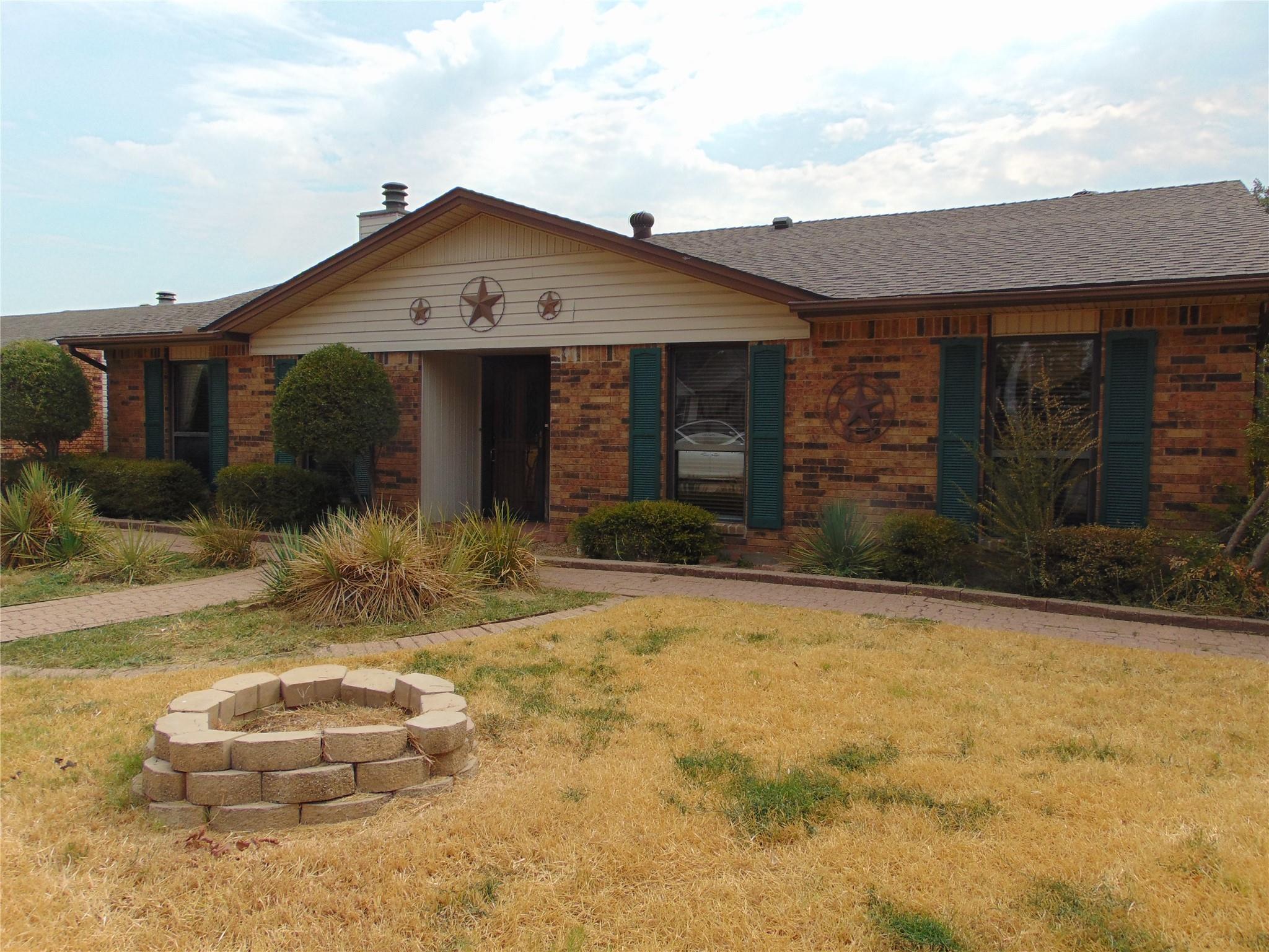 main property photo 6
