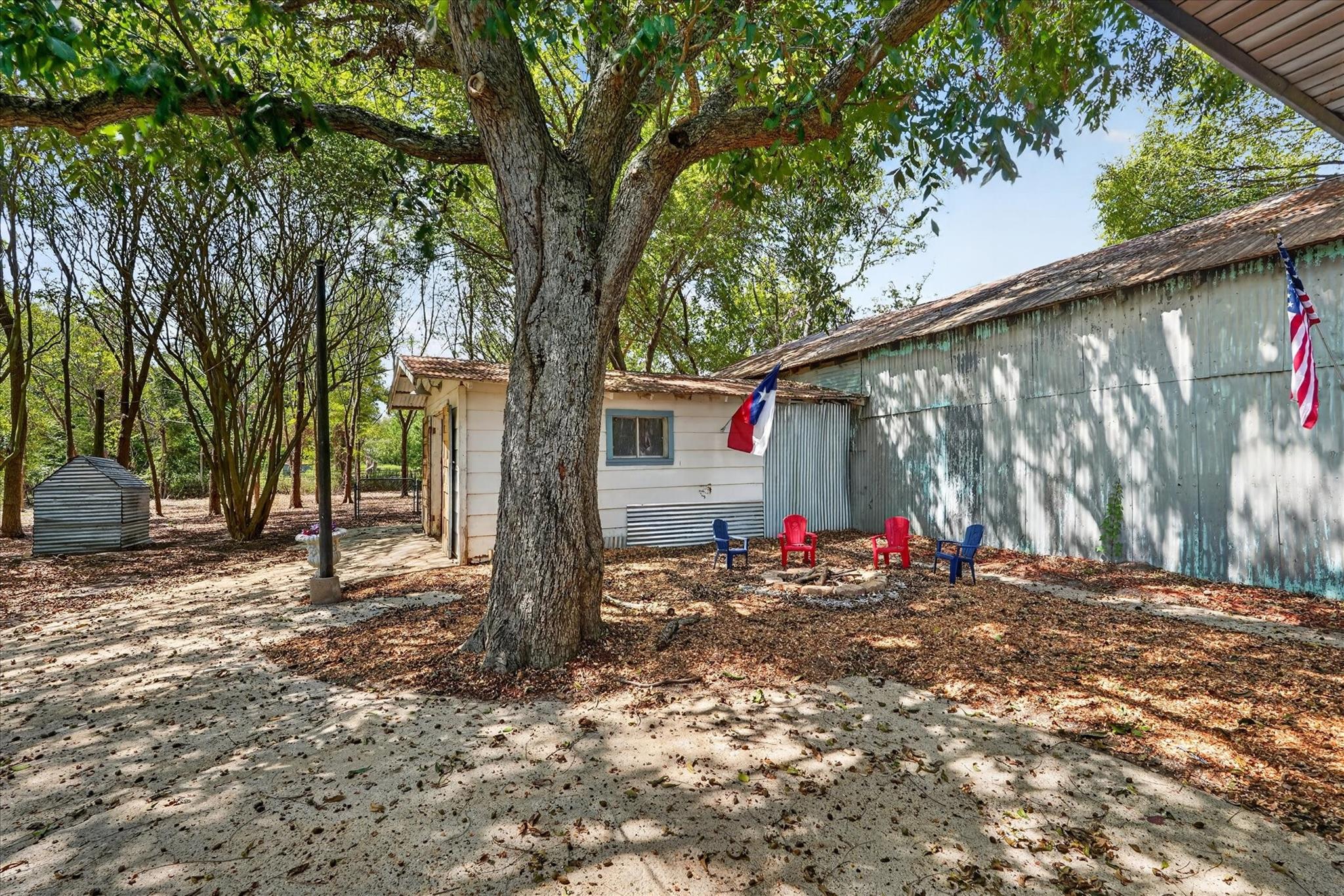 main property photo 20