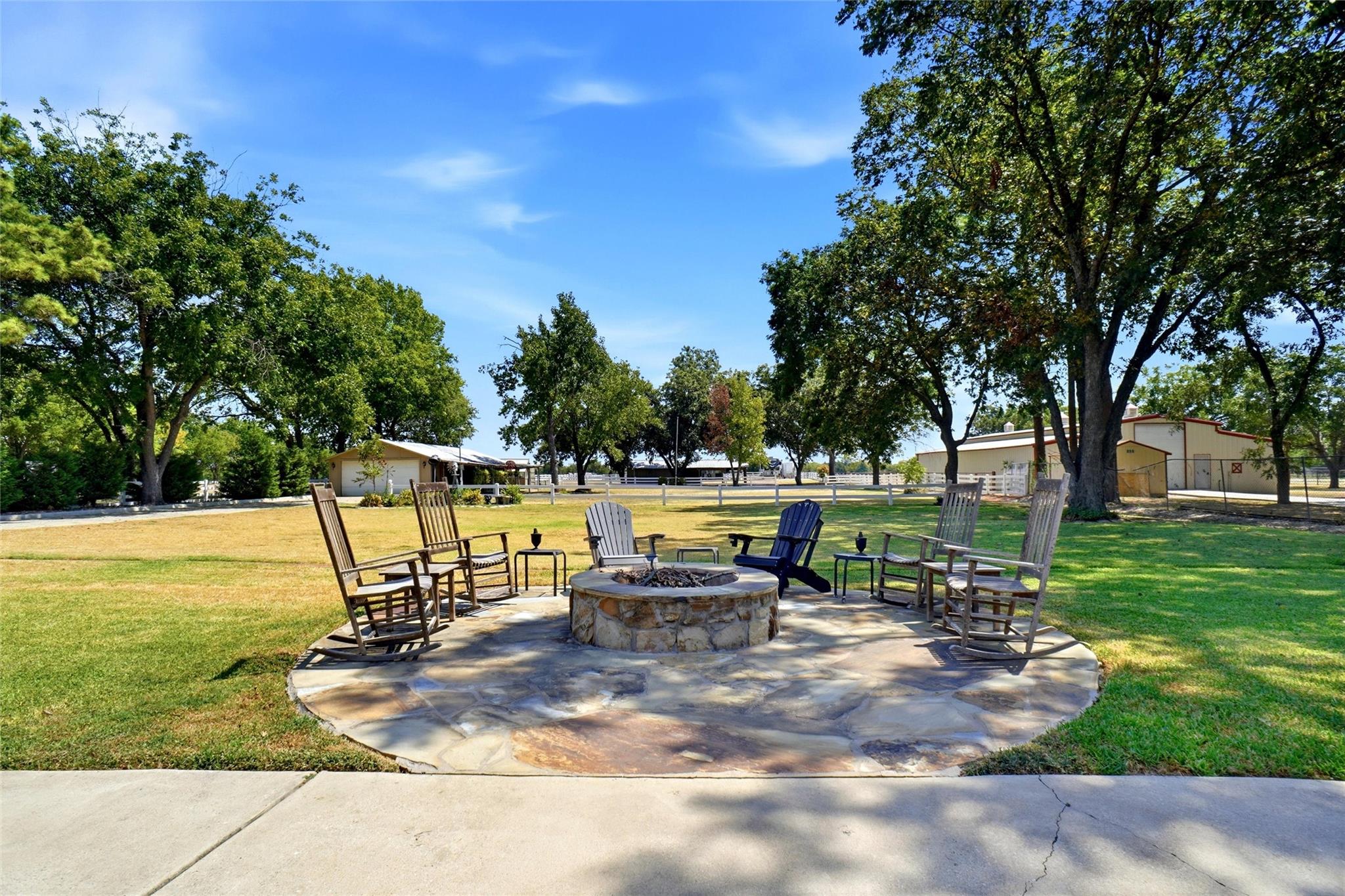 main property photo 23