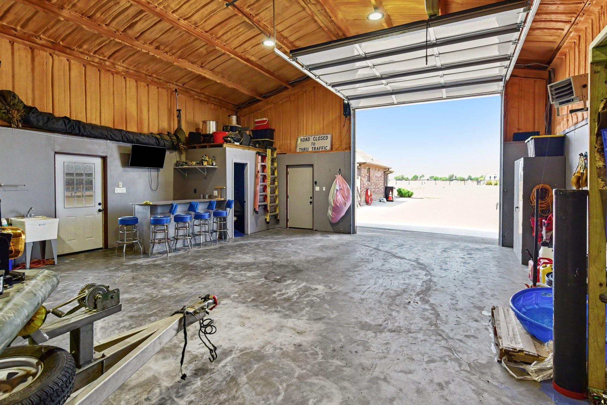 main property photo 17