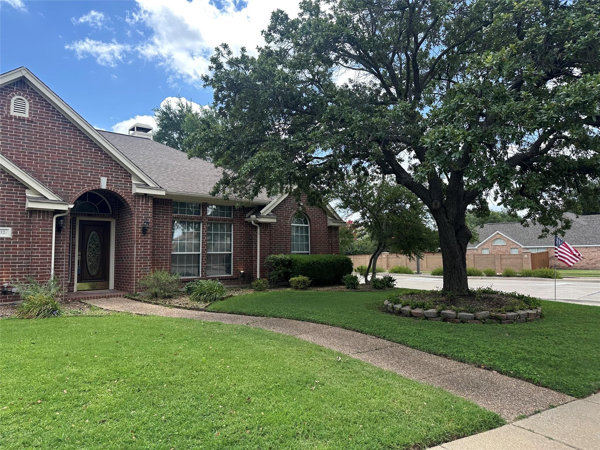 main property photo 19