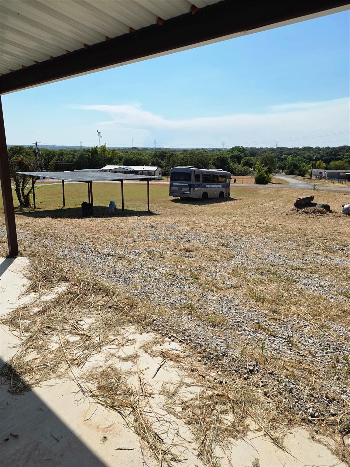 main property photo 28