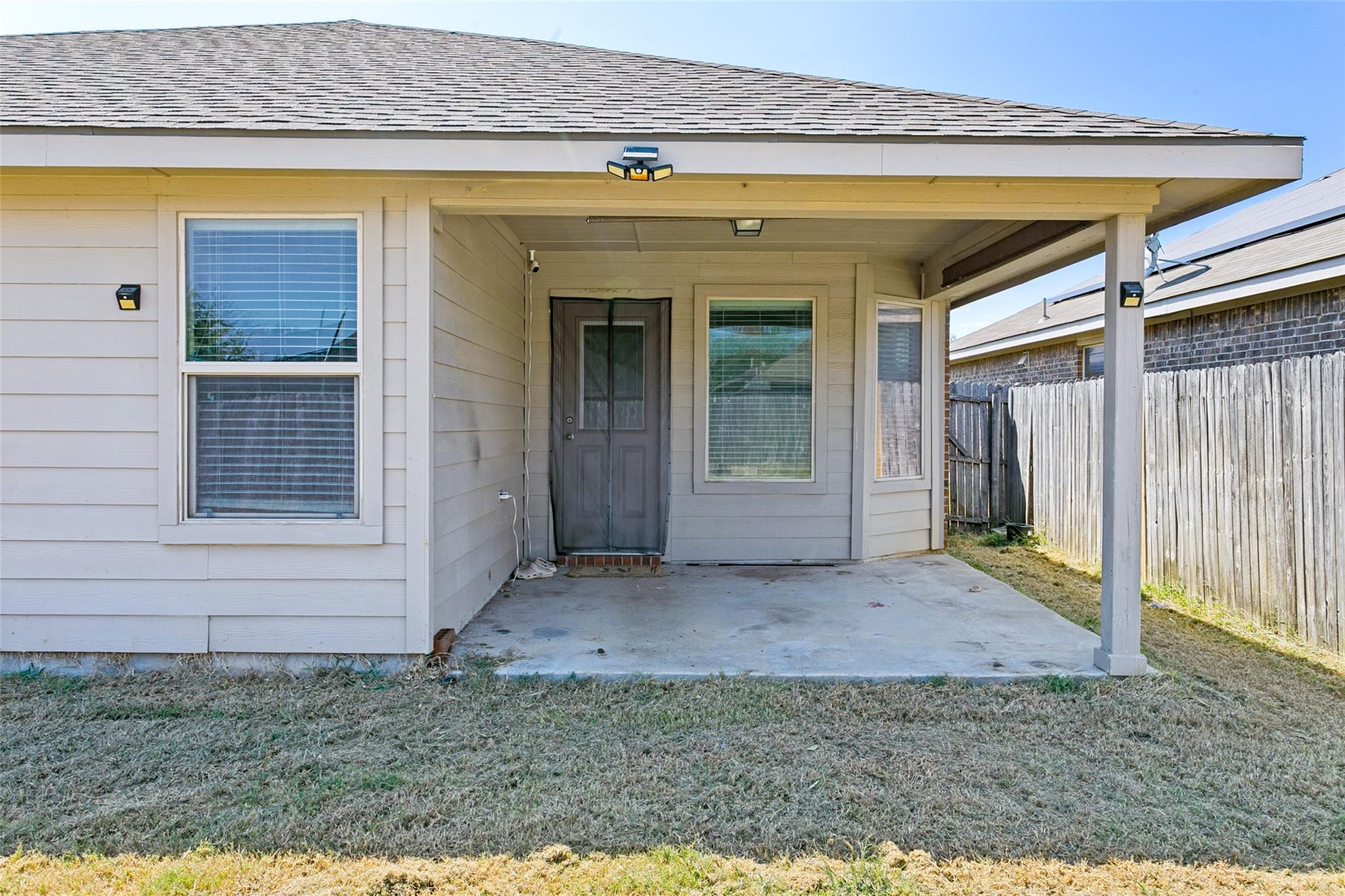 main property photo 20