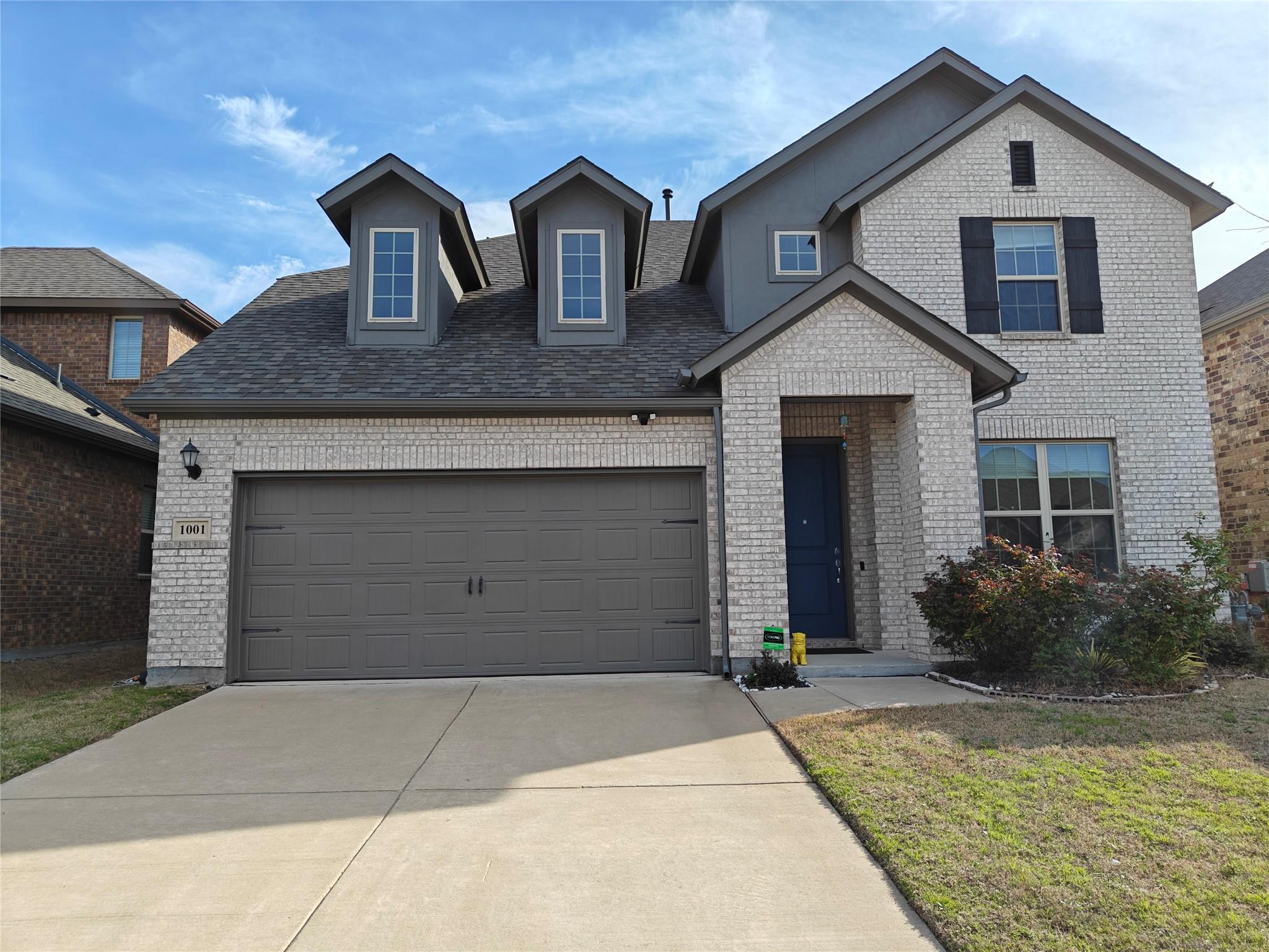 main property photo 0
