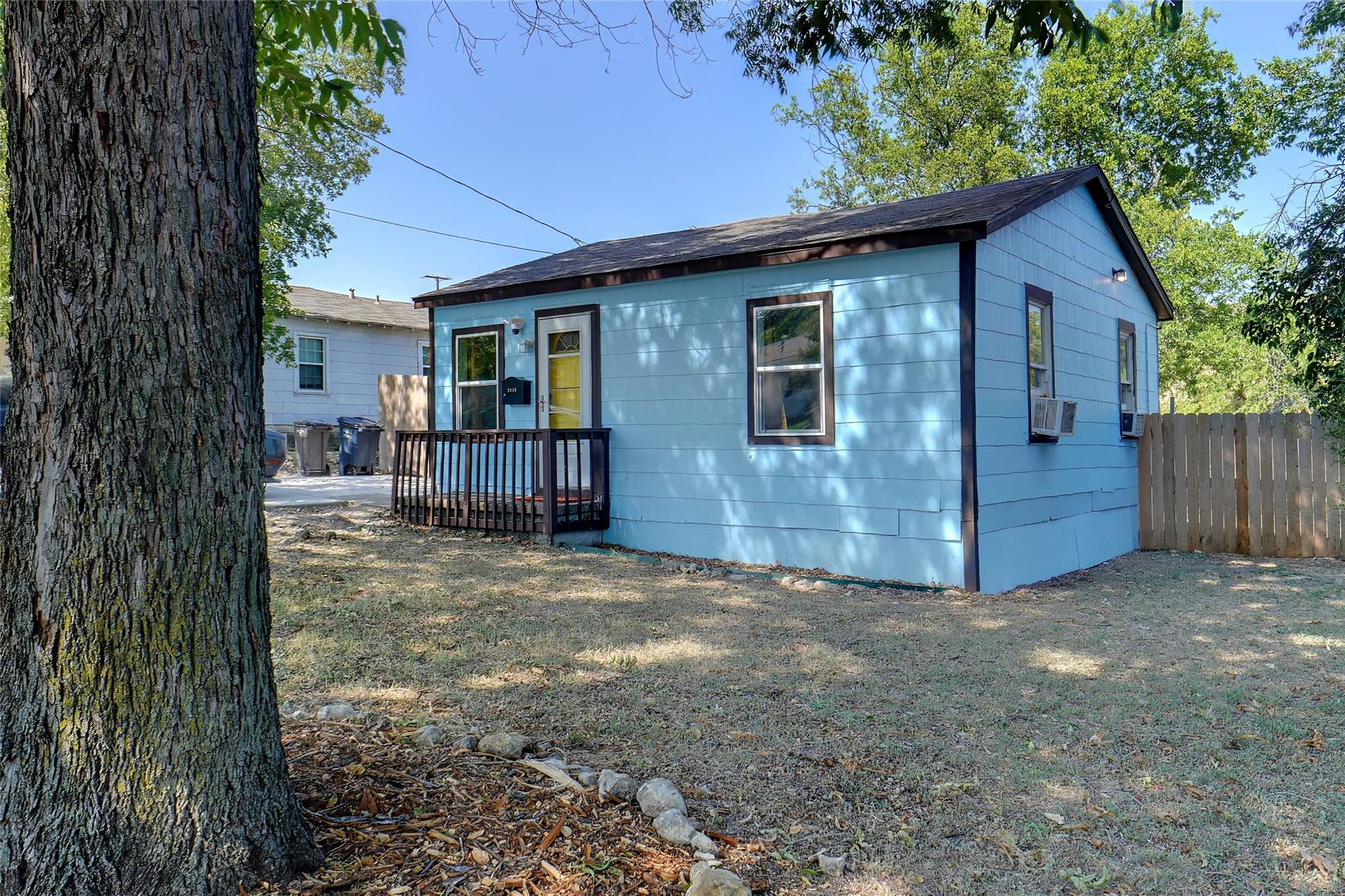 main property photo 2