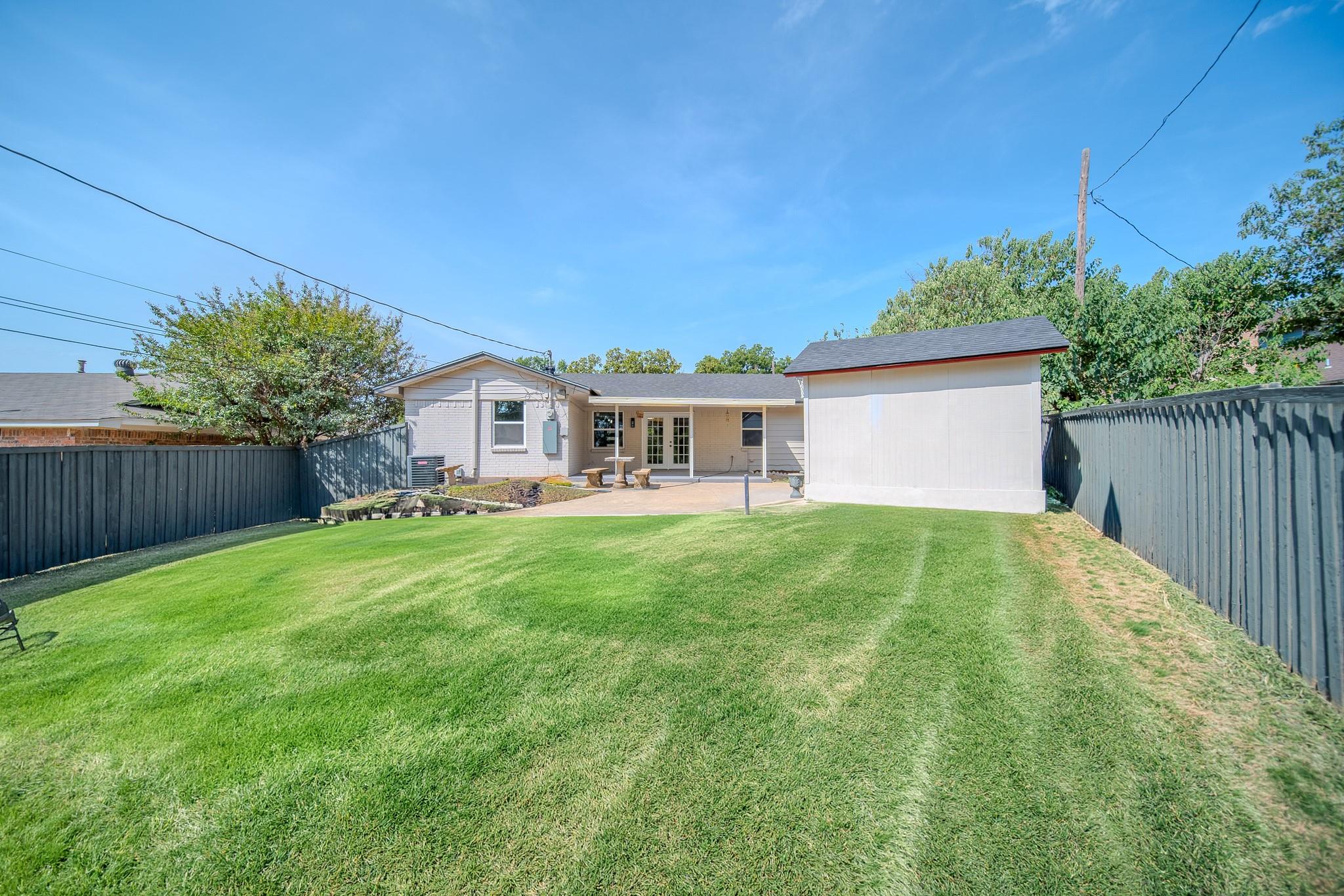 main property photo 13
