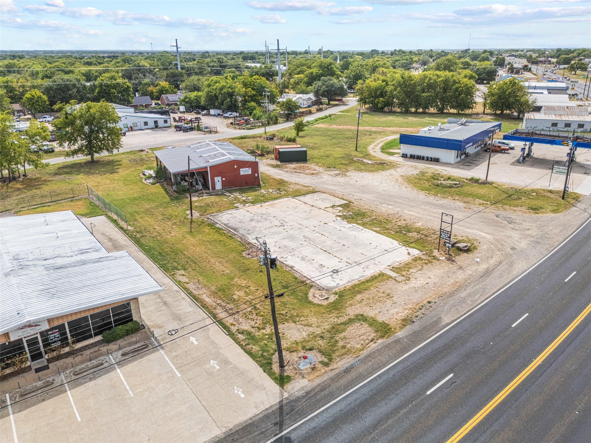 main property photo 4