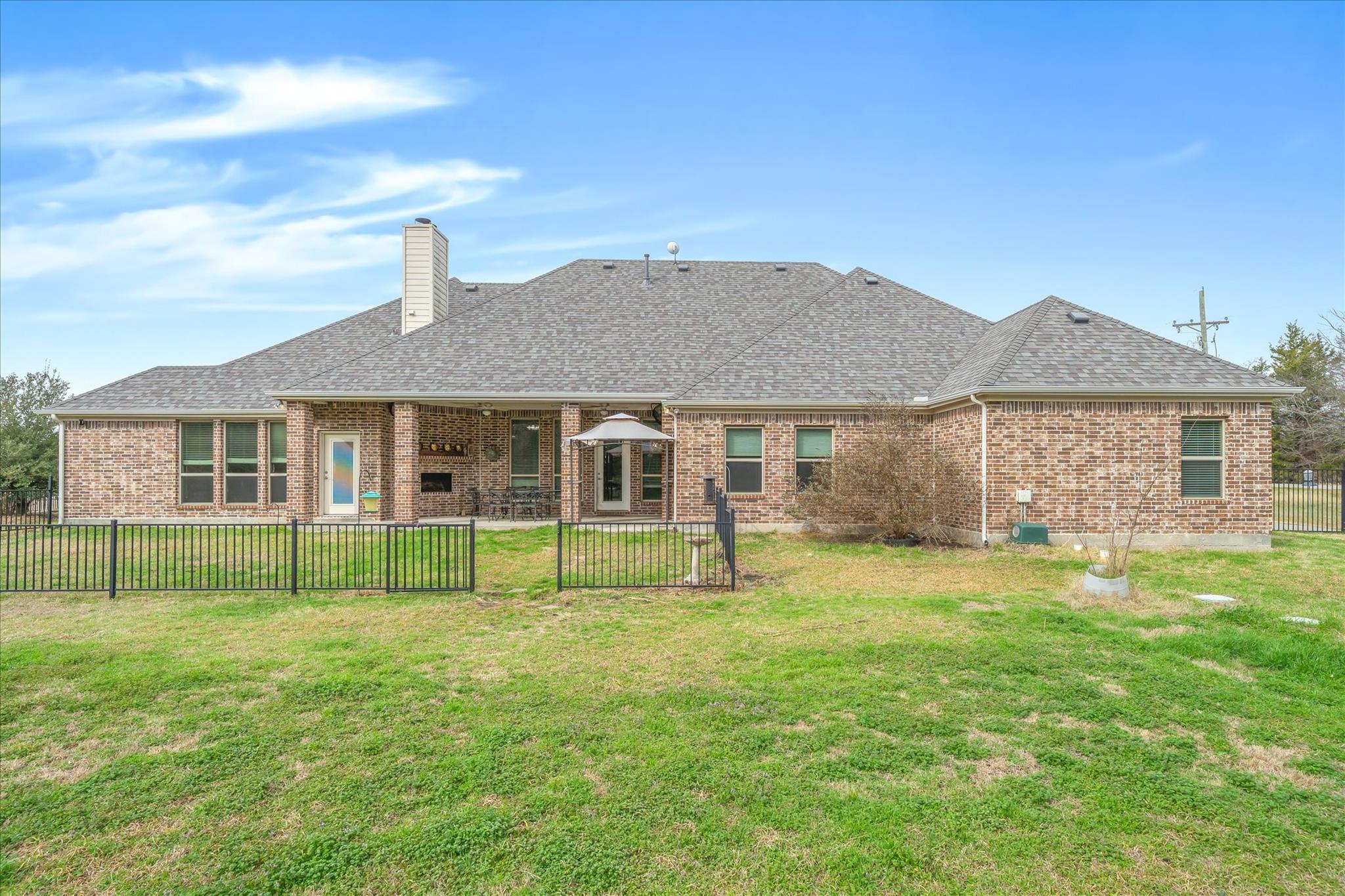 main property photo 37