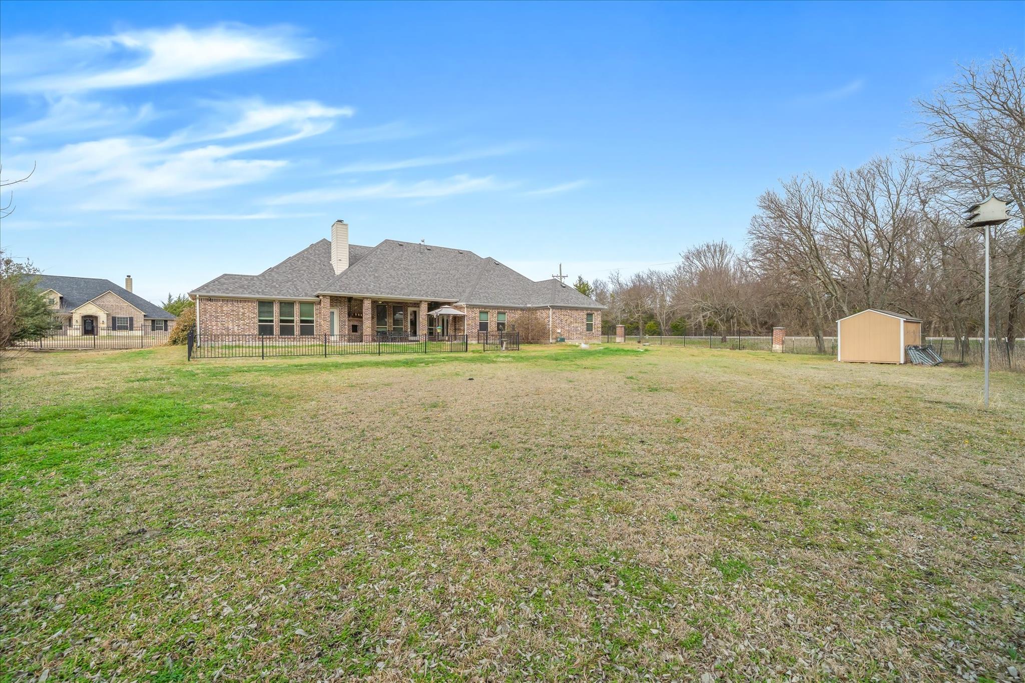 main property photo 38