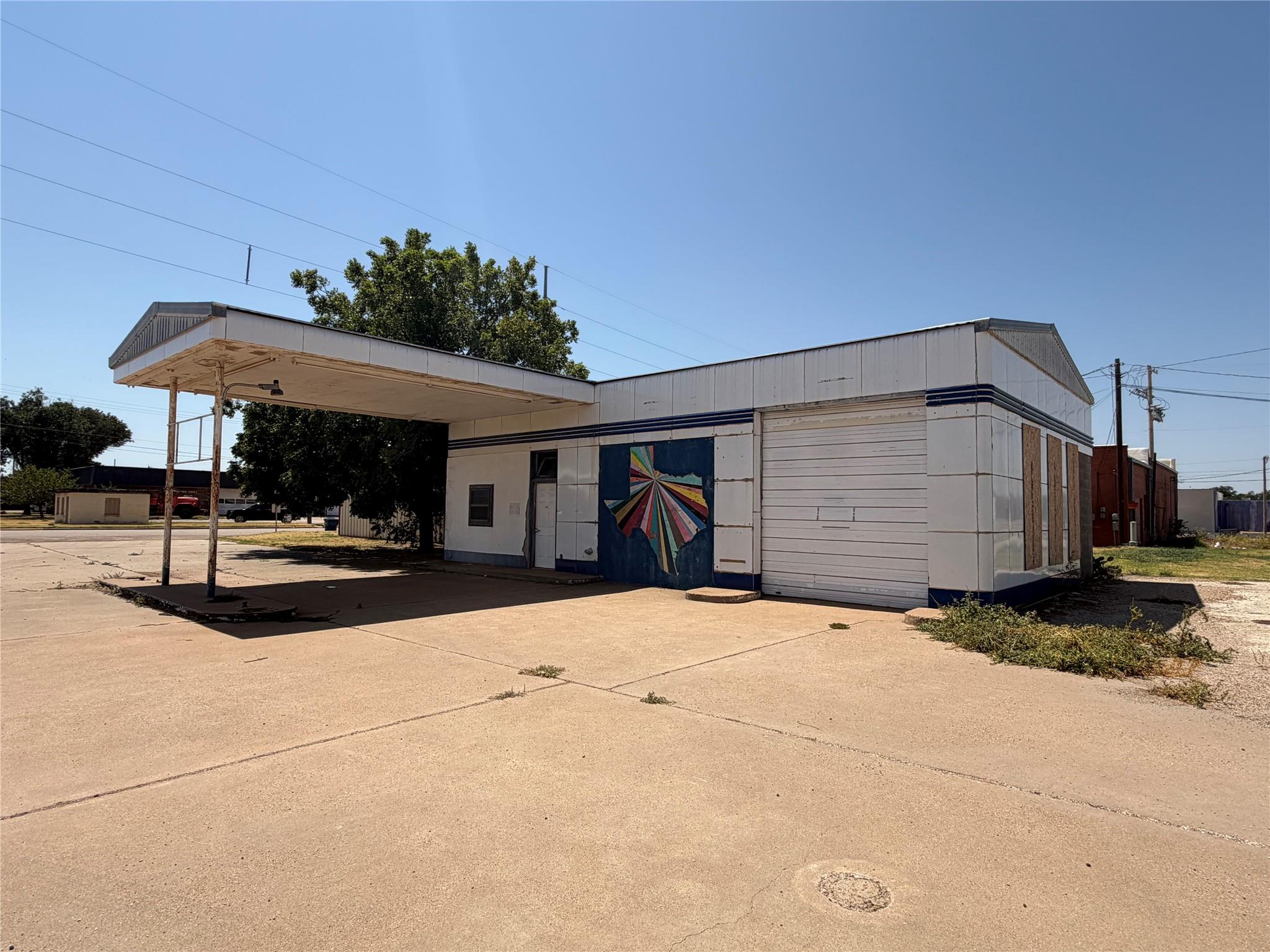 main property photo 0