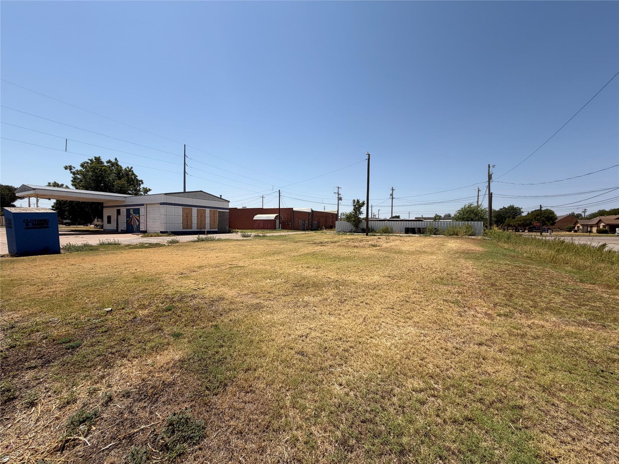 main property photo 15