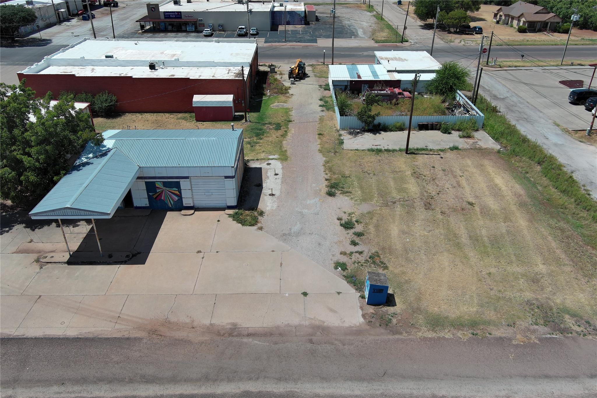 main property photo 8