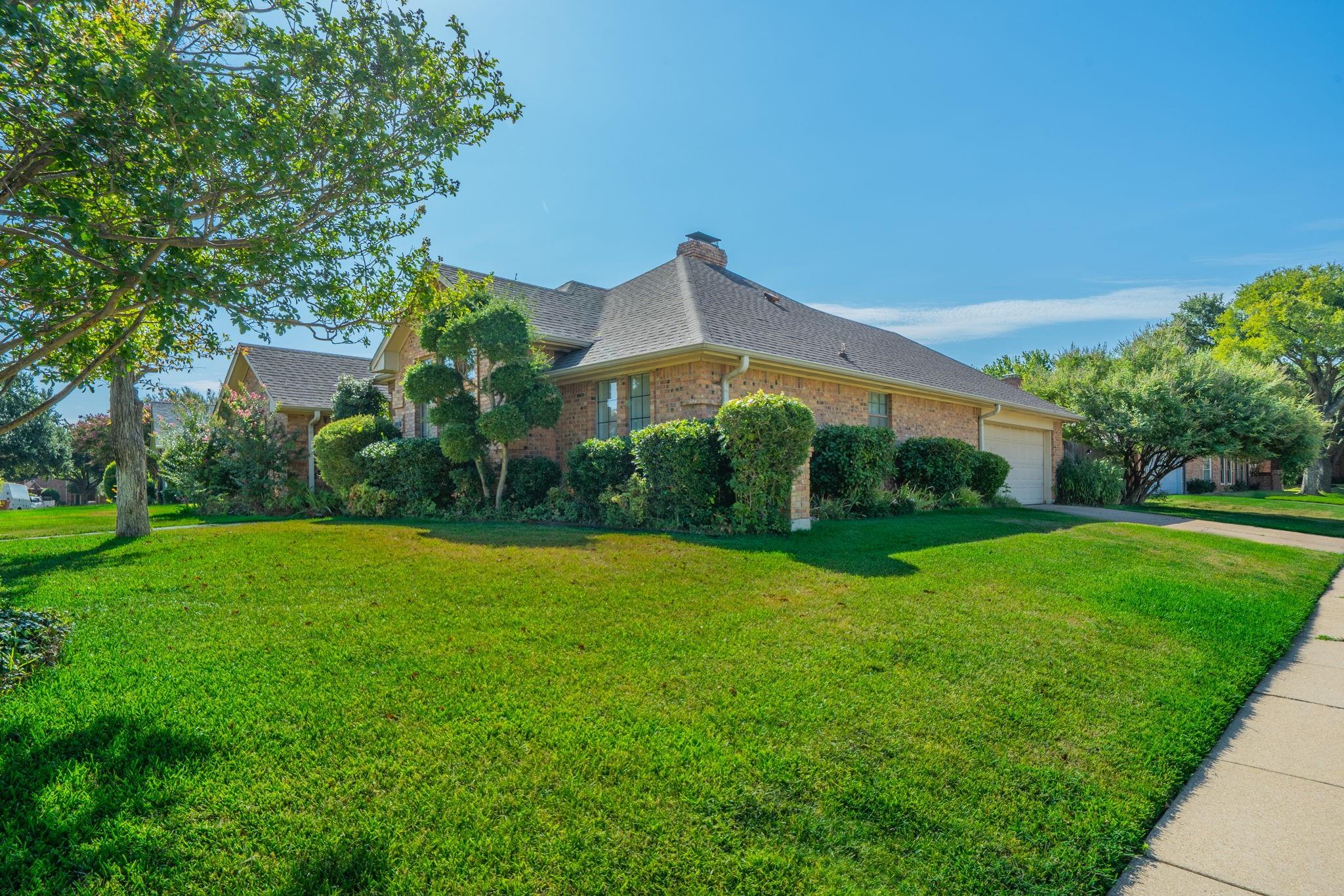 main property photo 19
