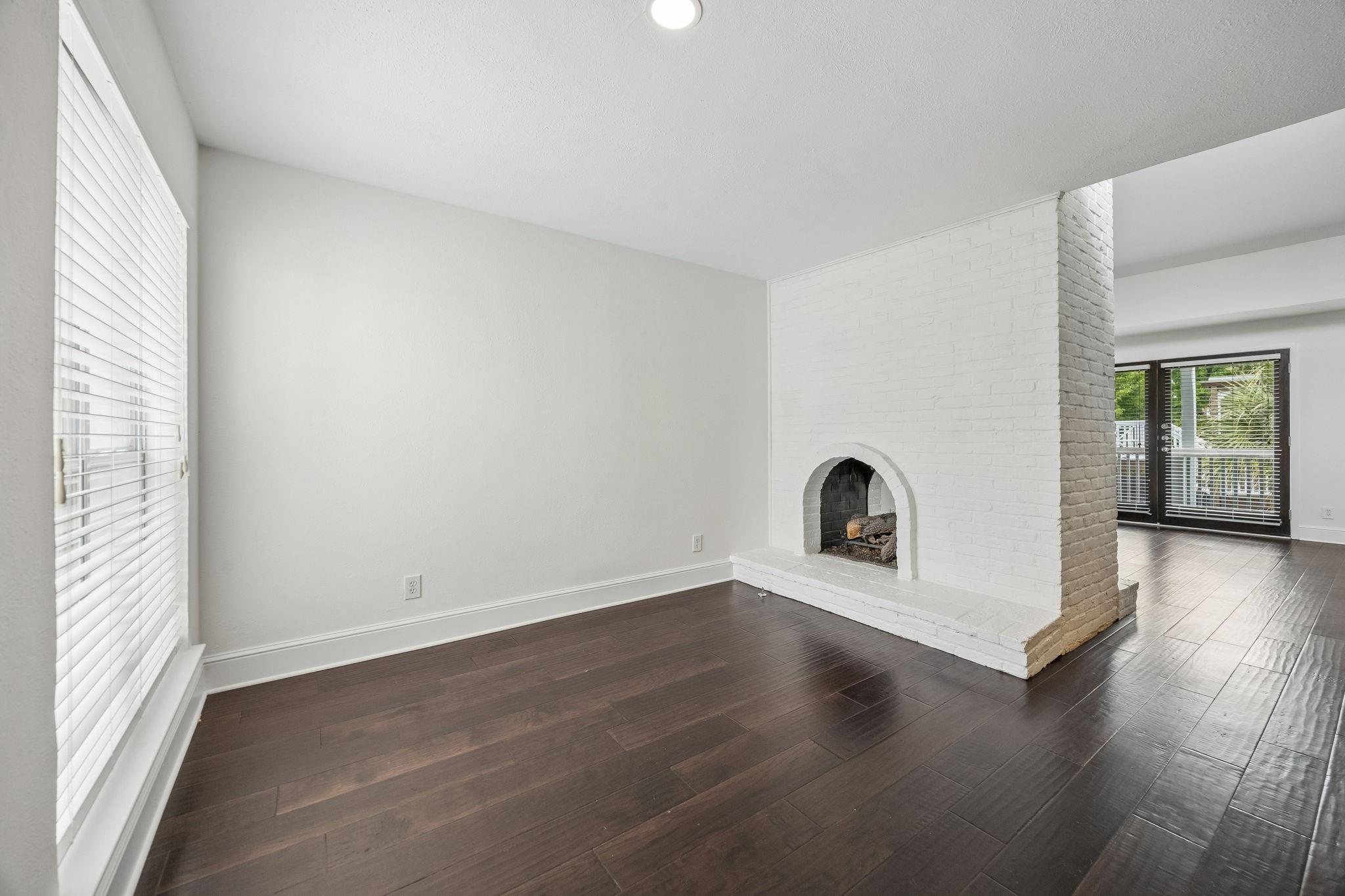 property viewer photo 10