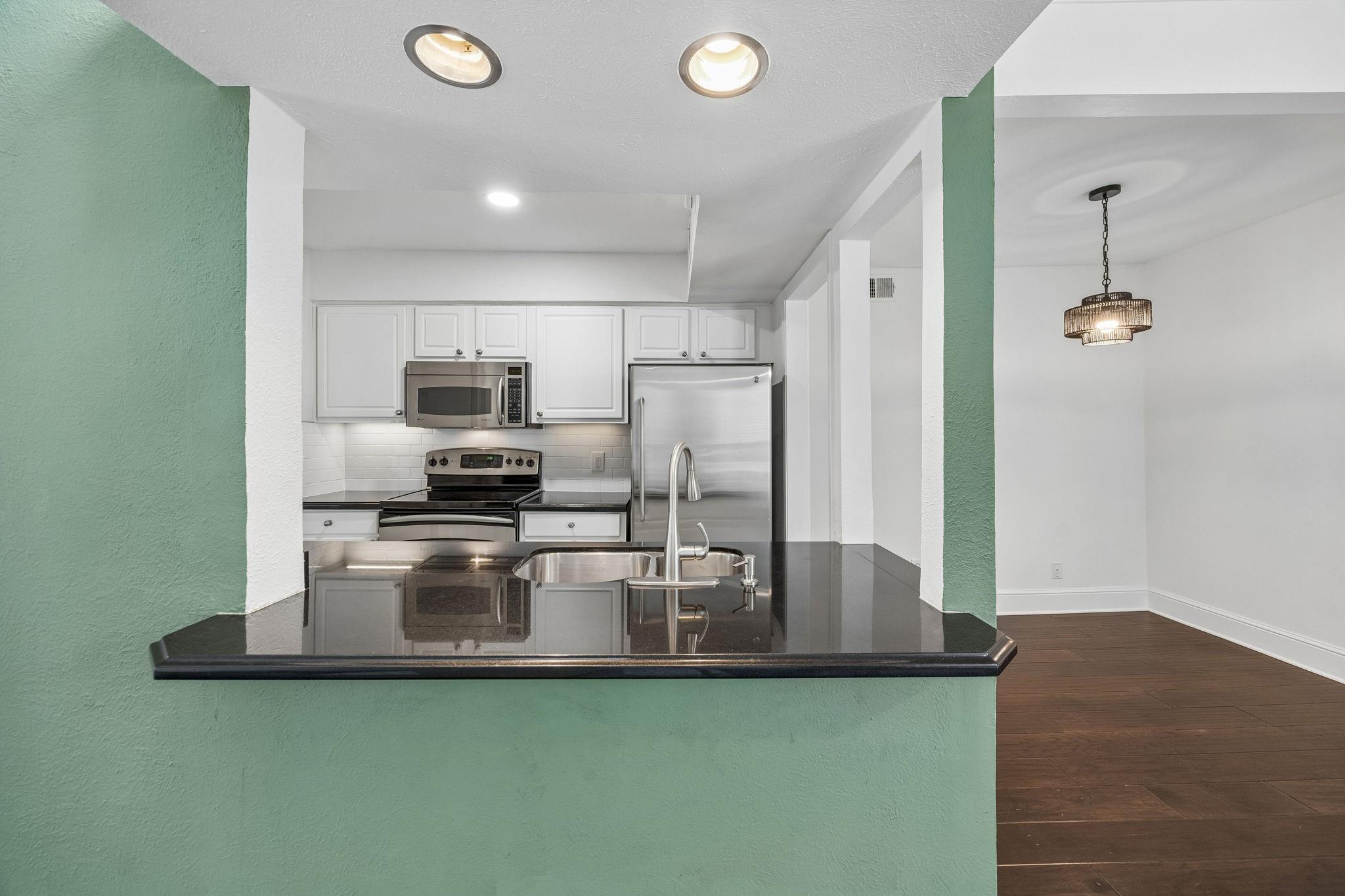 property viewer photo 15