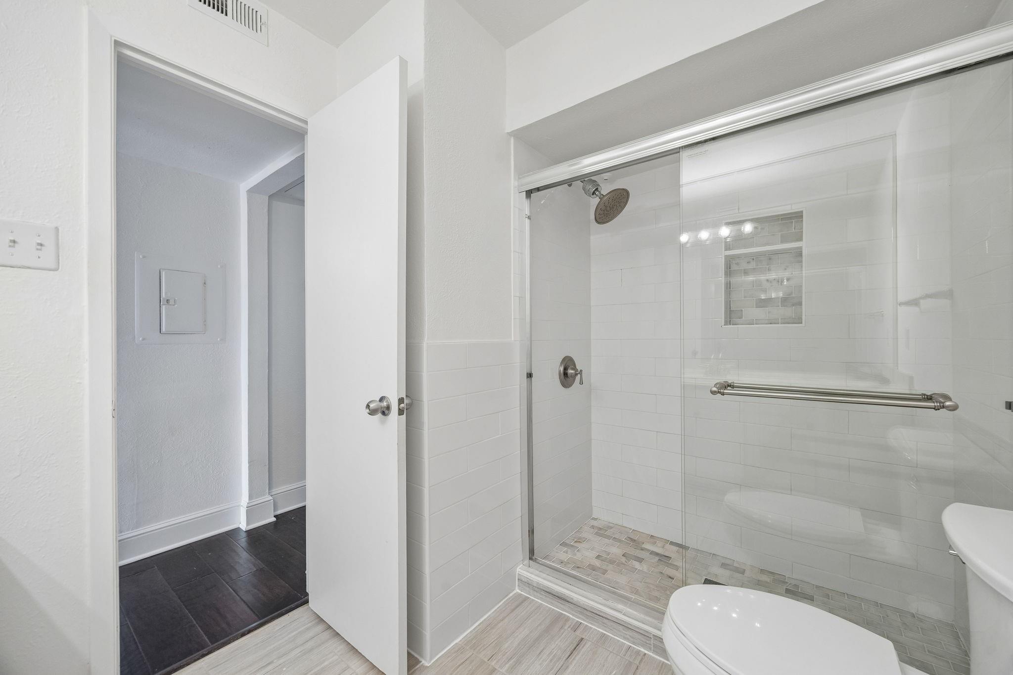 property viewer photo 22