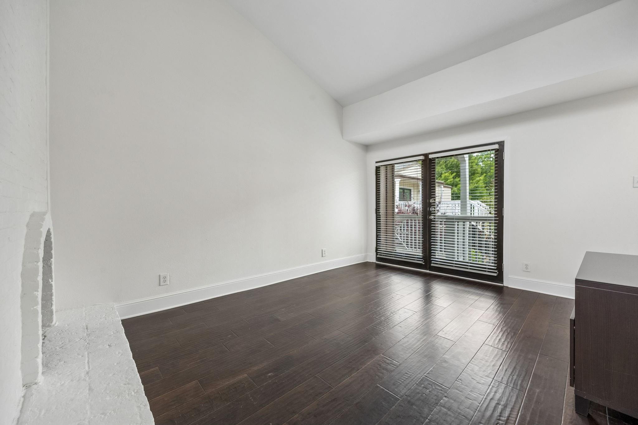 property viewer photo 7