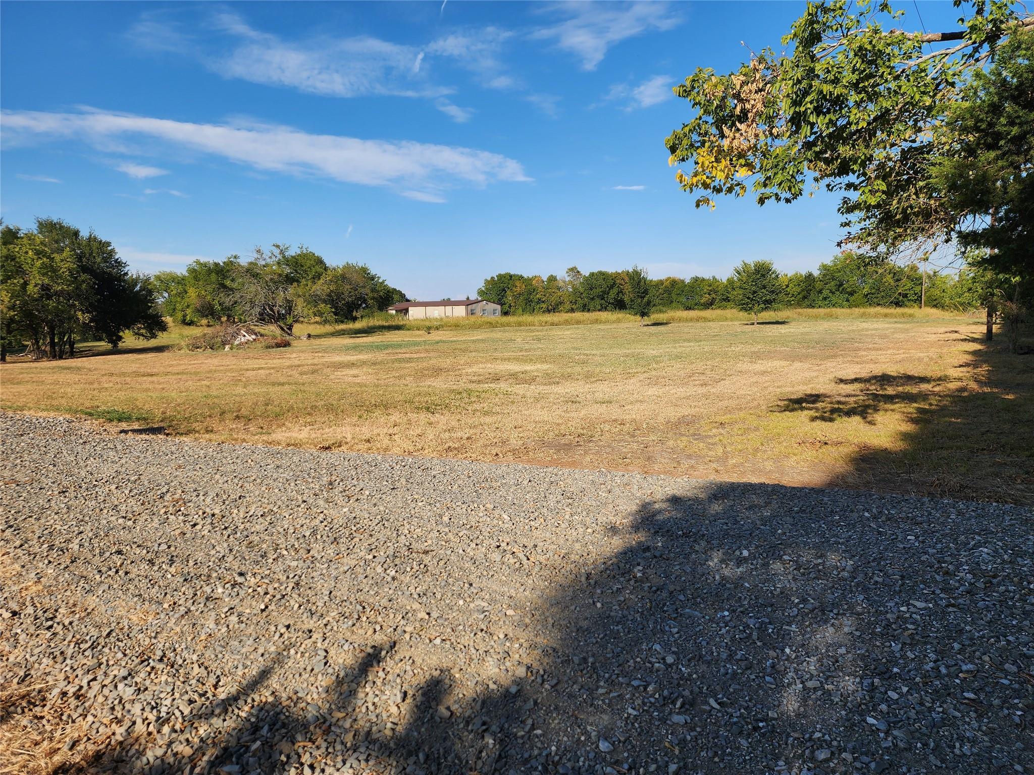 main property photo 11