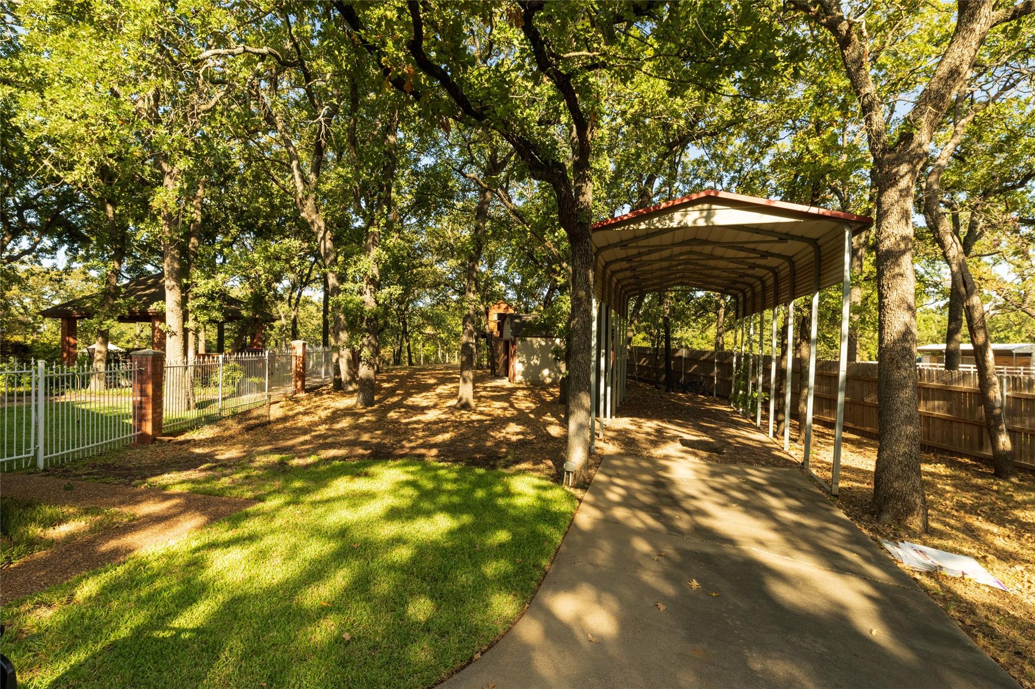 main property photo 38