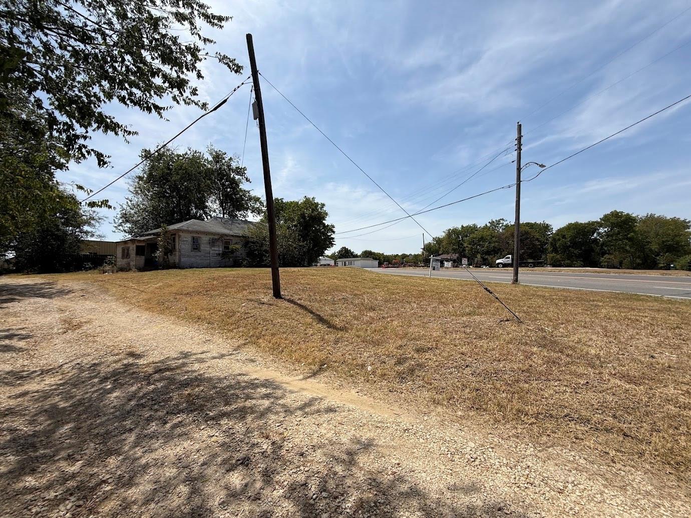 main property photo 6