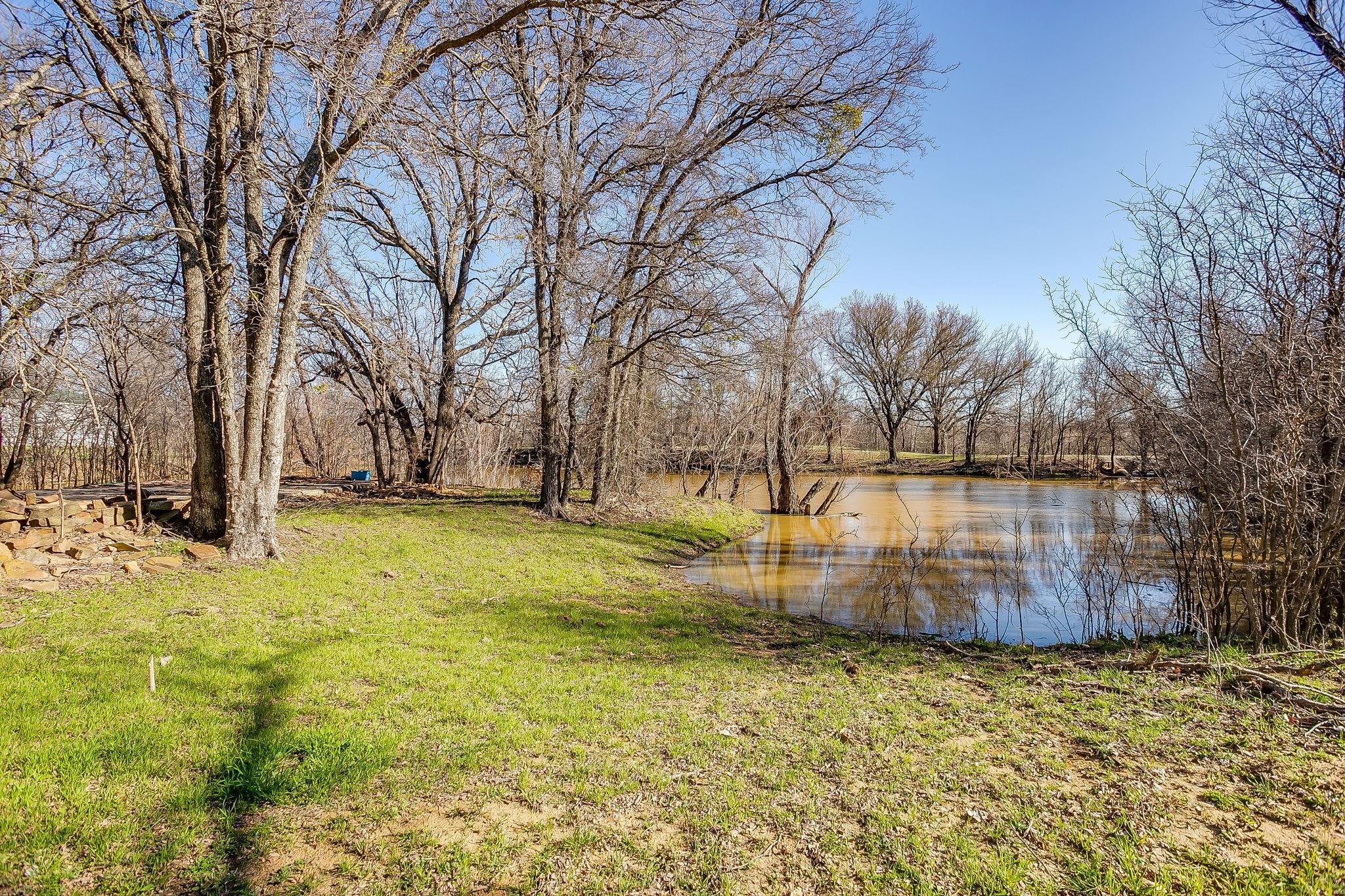 main property photo 30