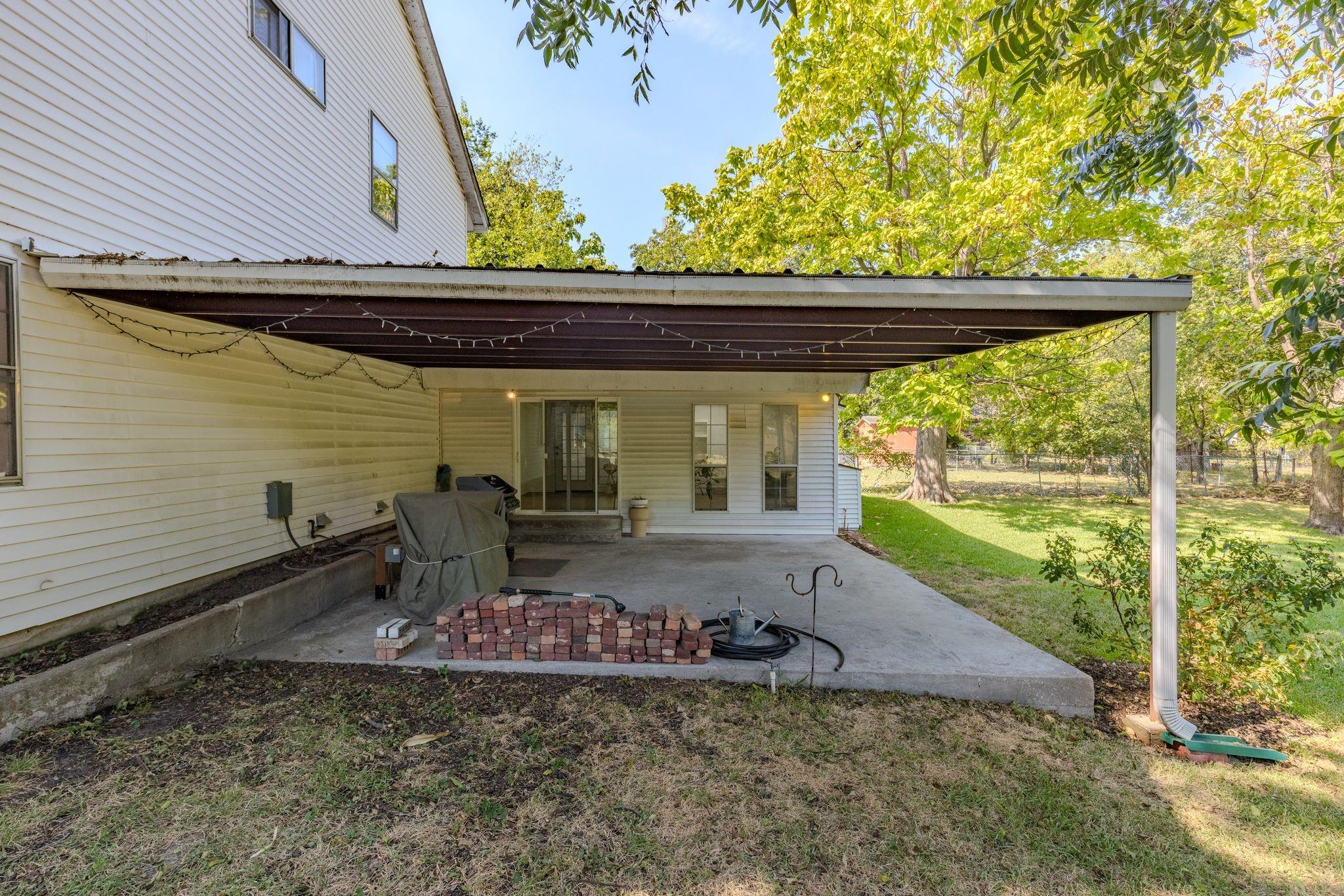 main property photo 33