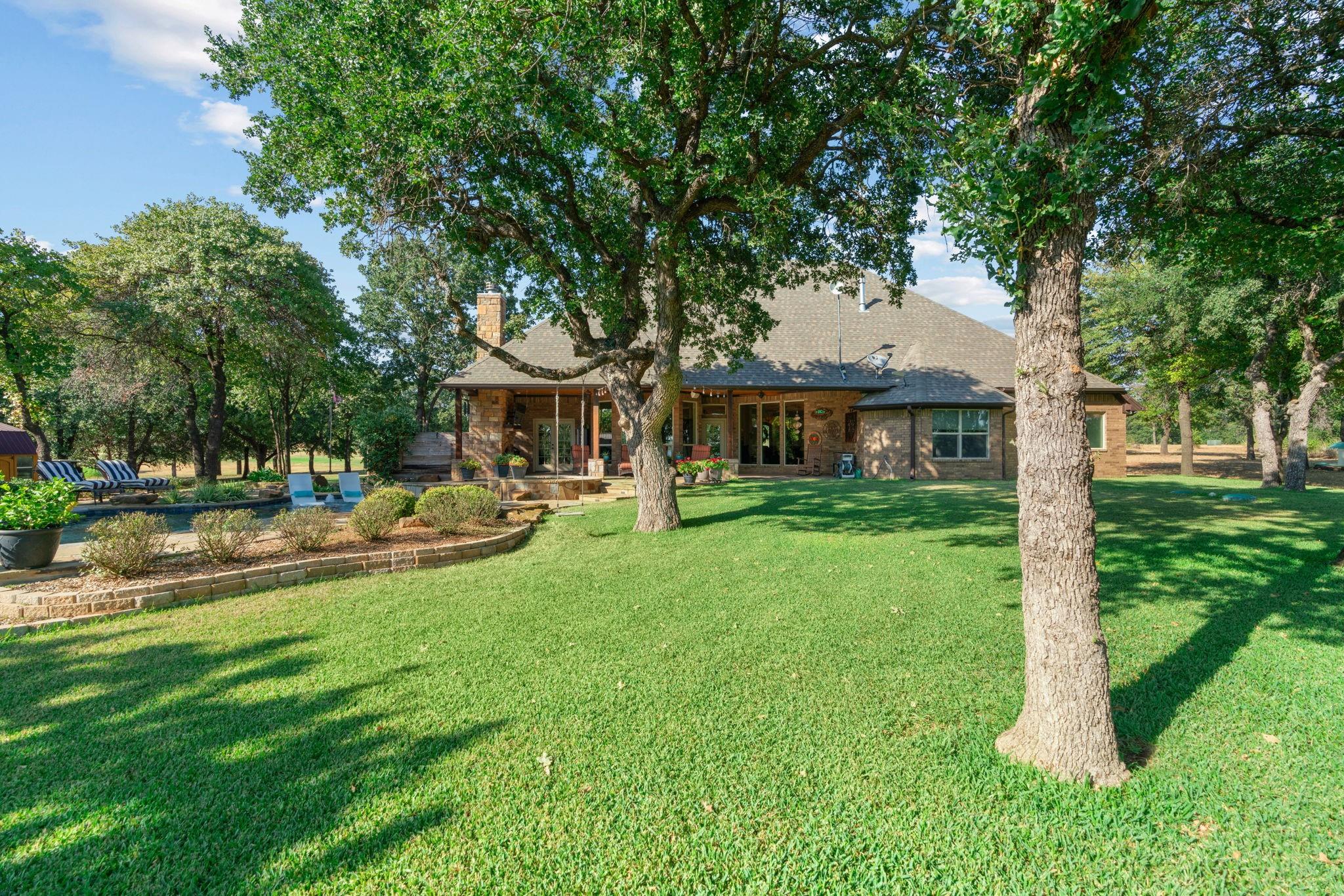 main property photo 36