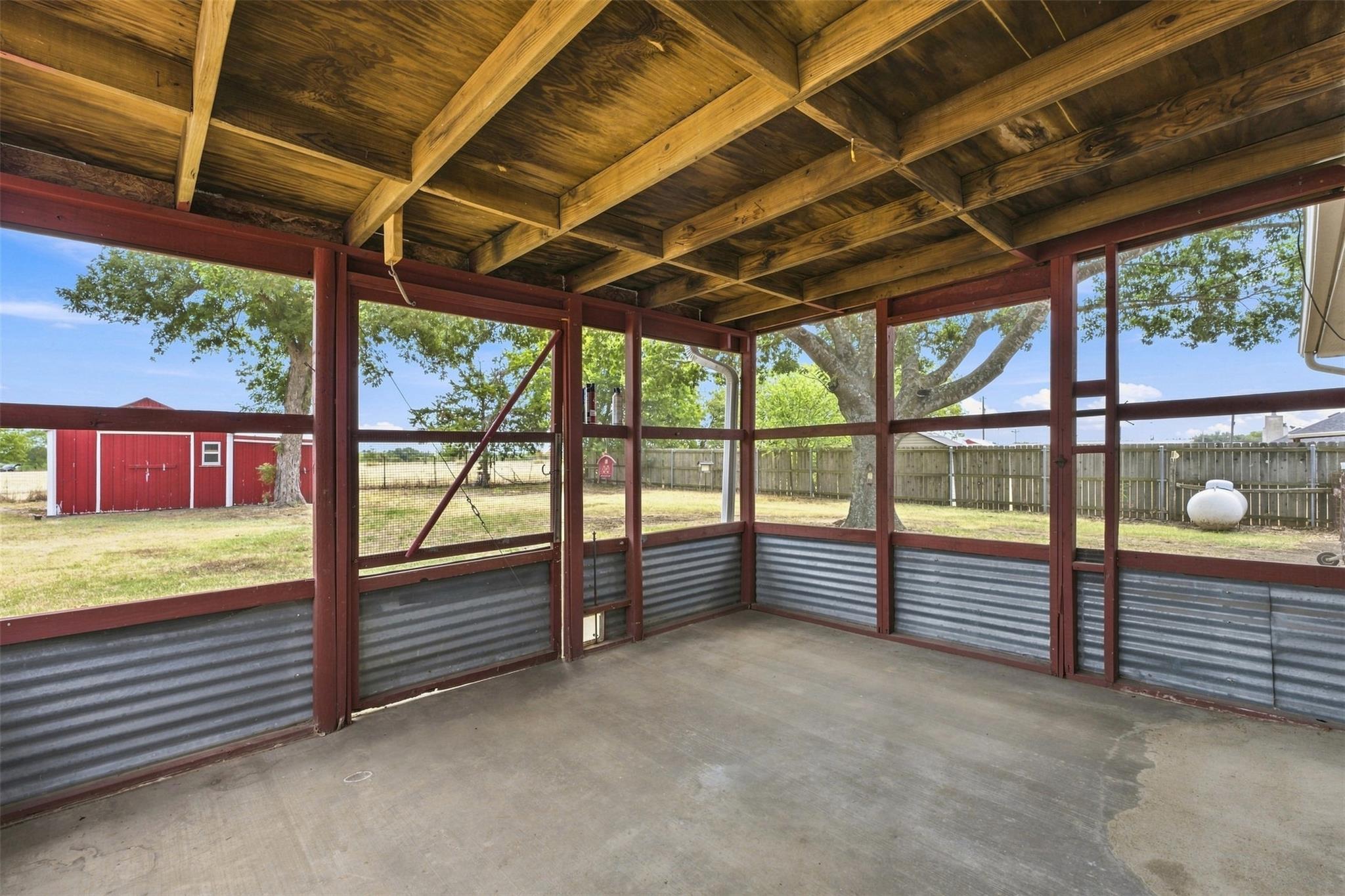 main property photo 24
