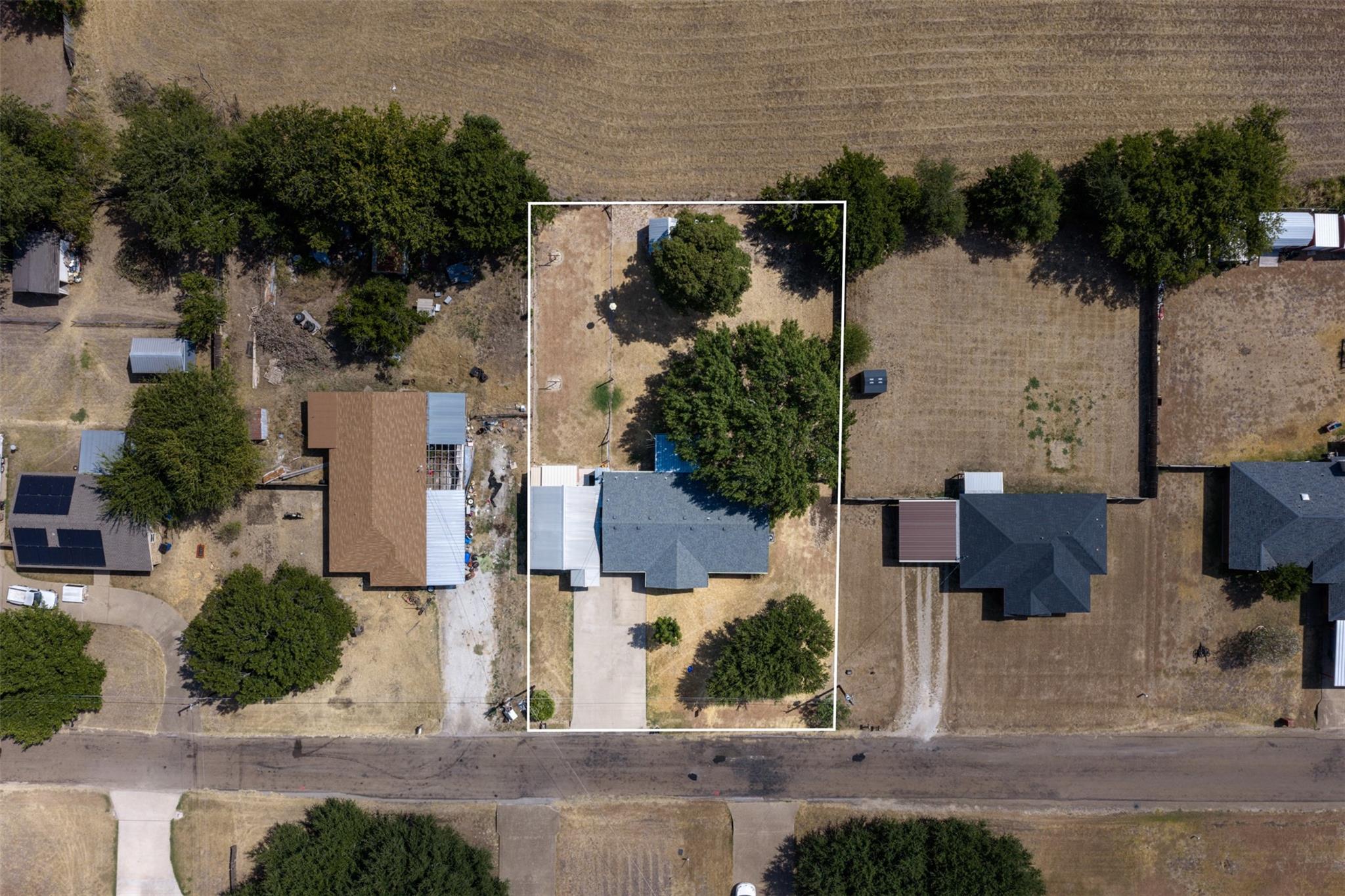 main property photo 3