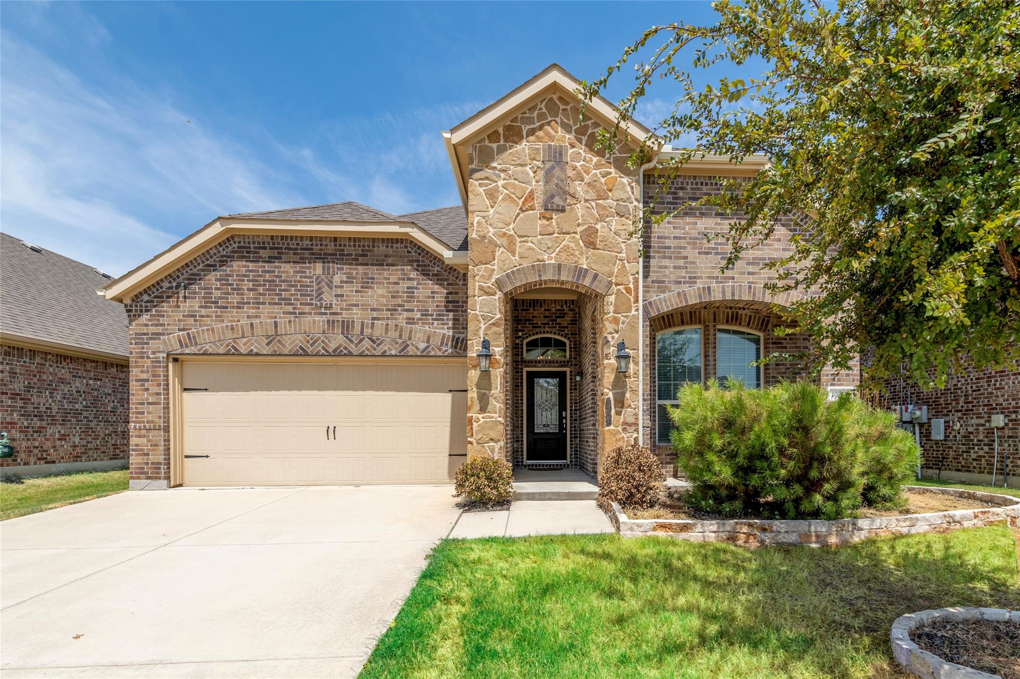 main property photo 0
