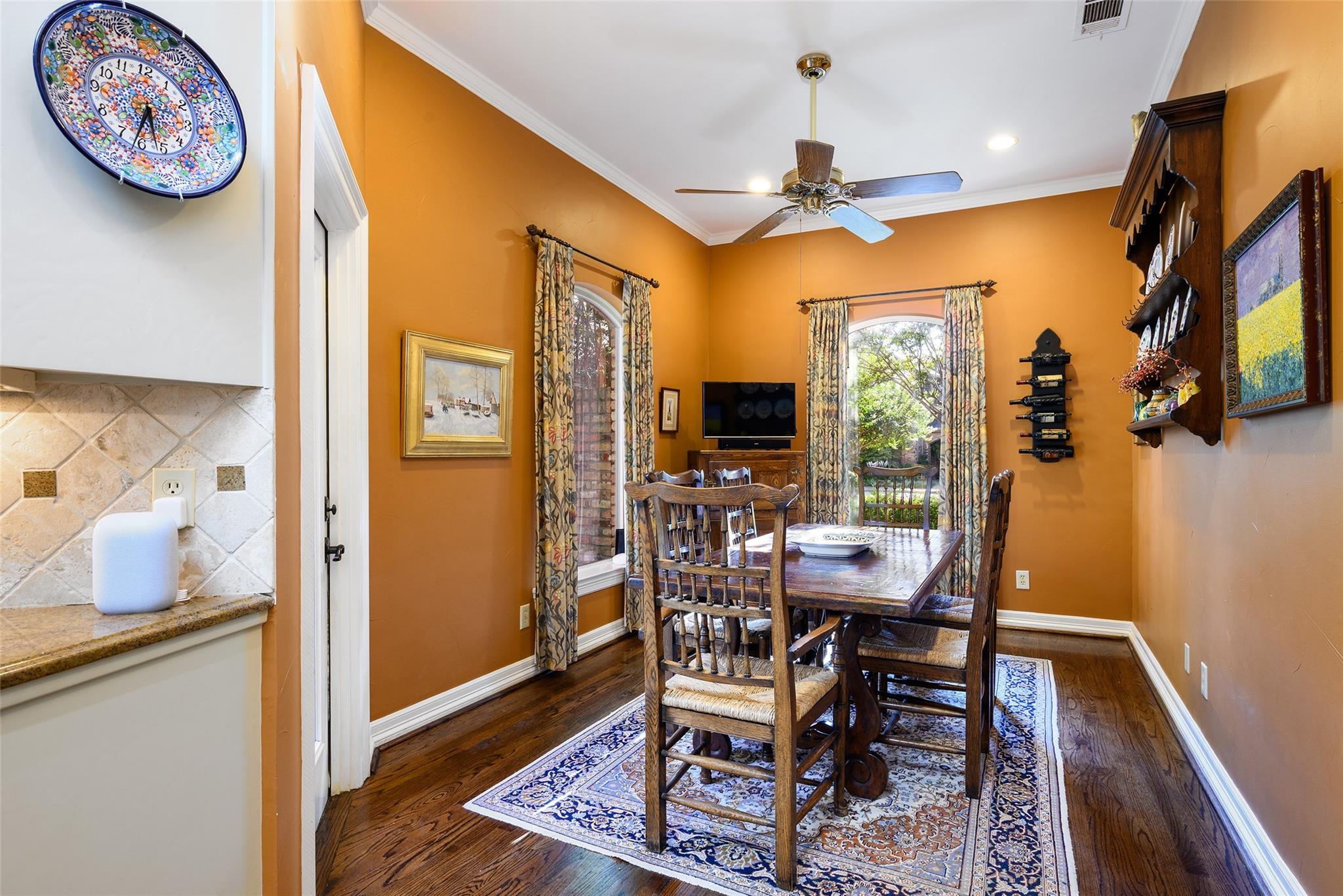 main property photo 4