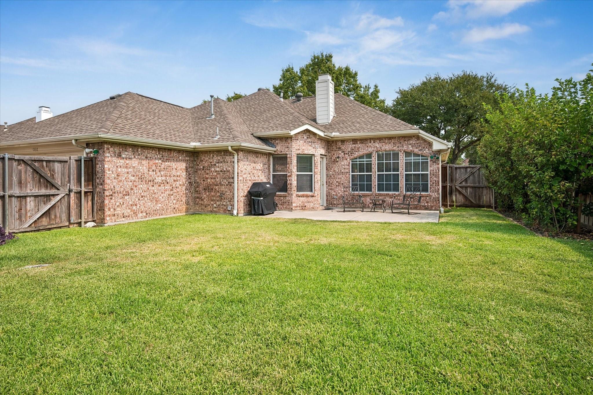 main property photo 8