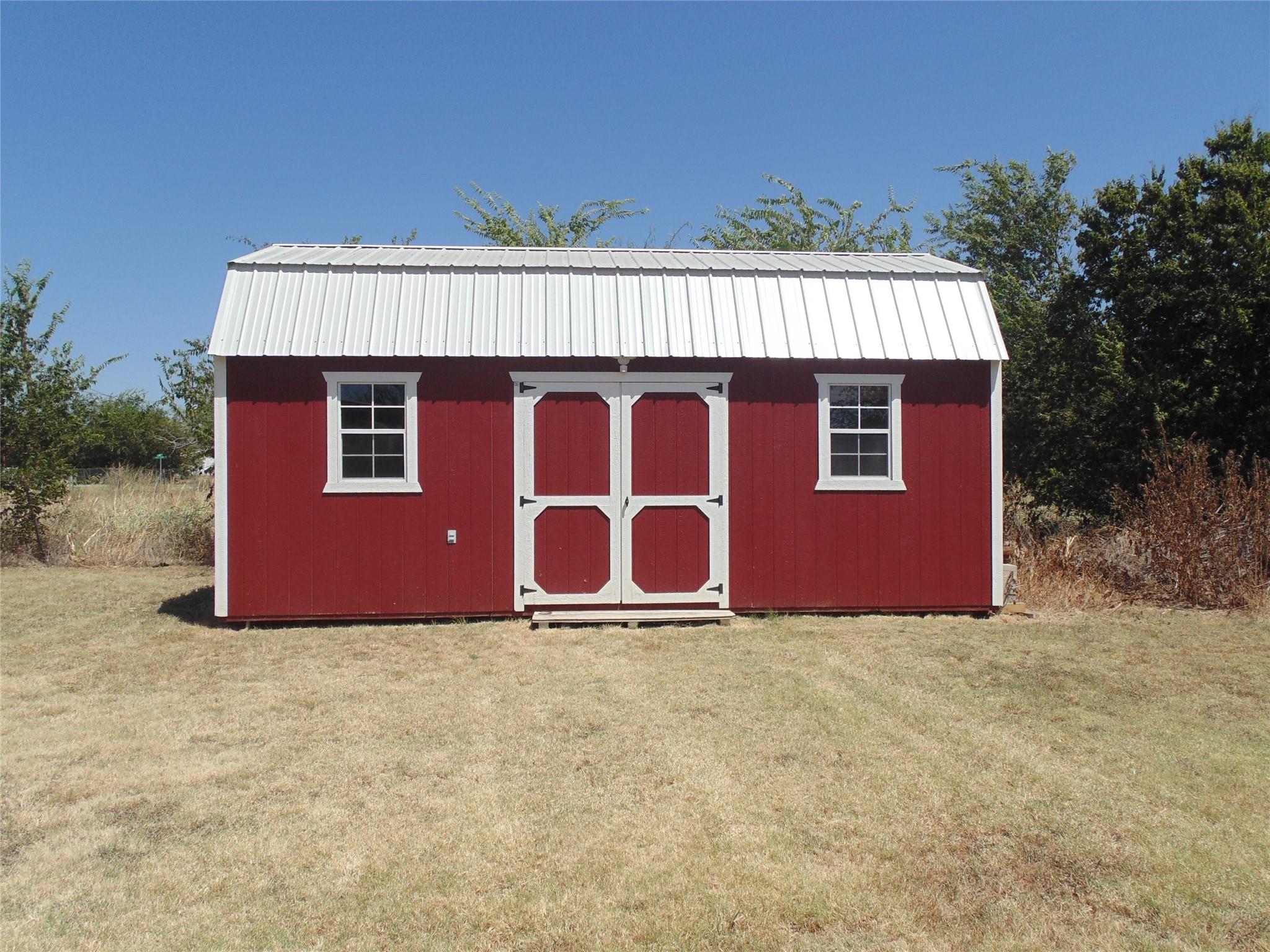 main property photo 10