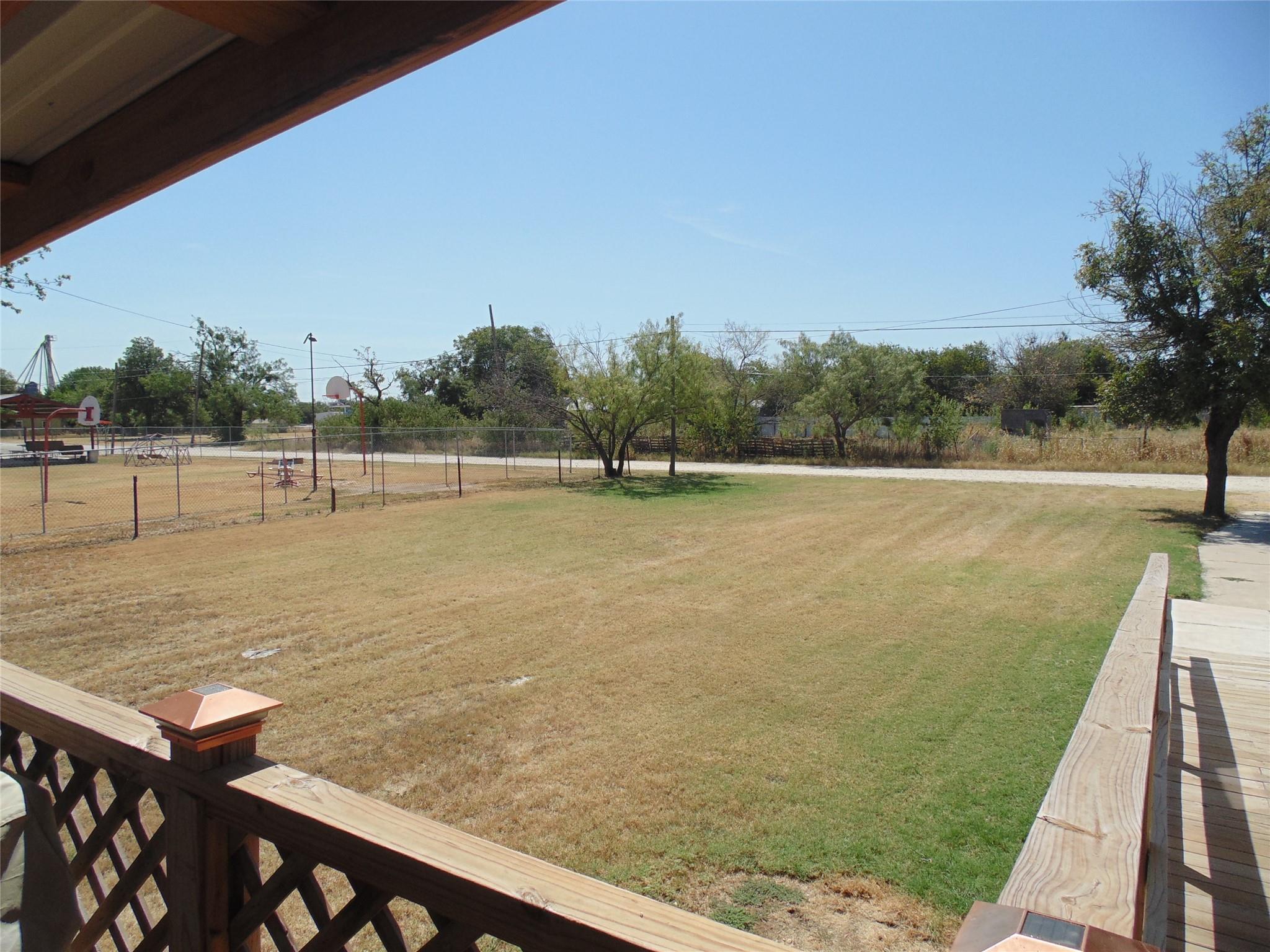 main property photo 7