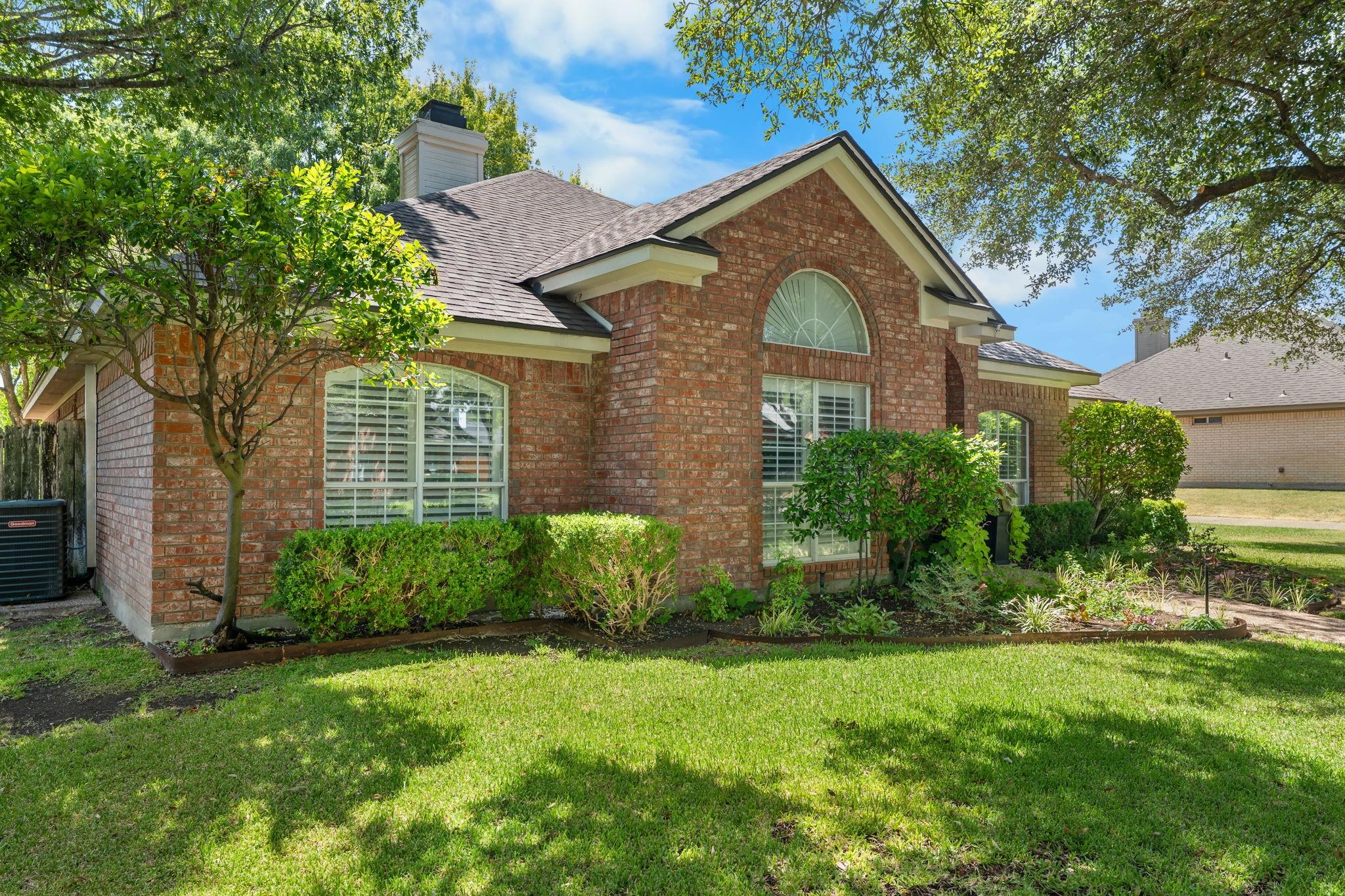 main property photo 3