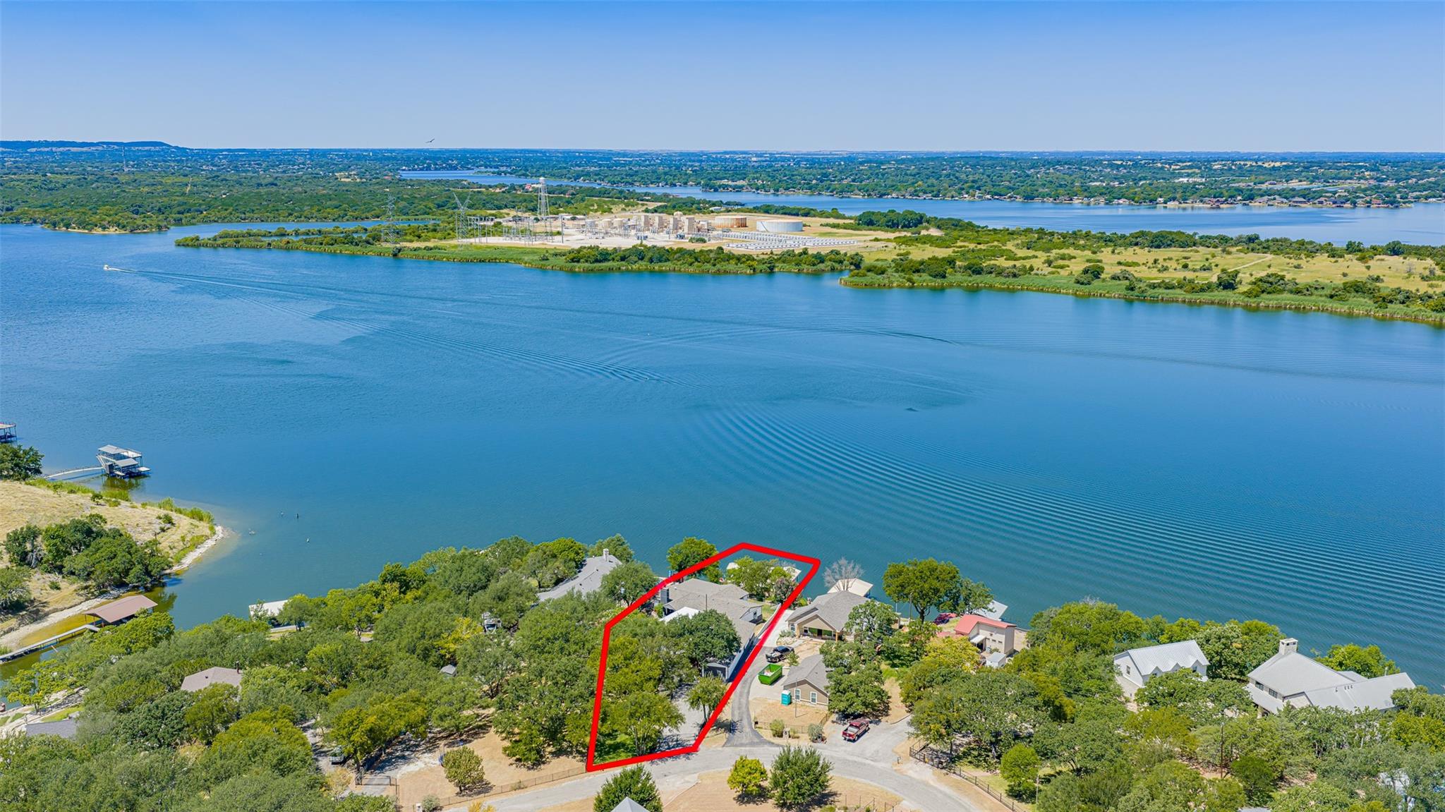 main property photo 30