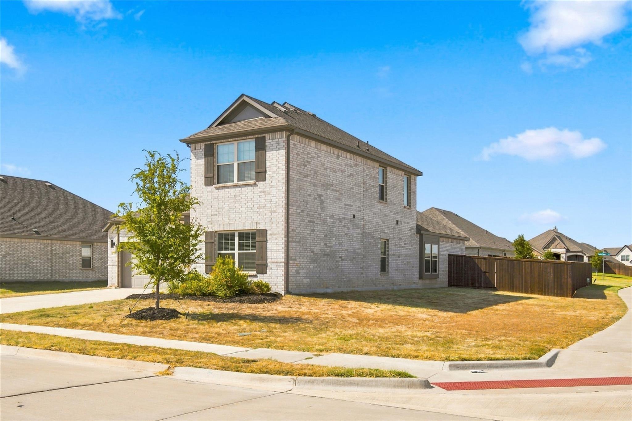 main property photo 39