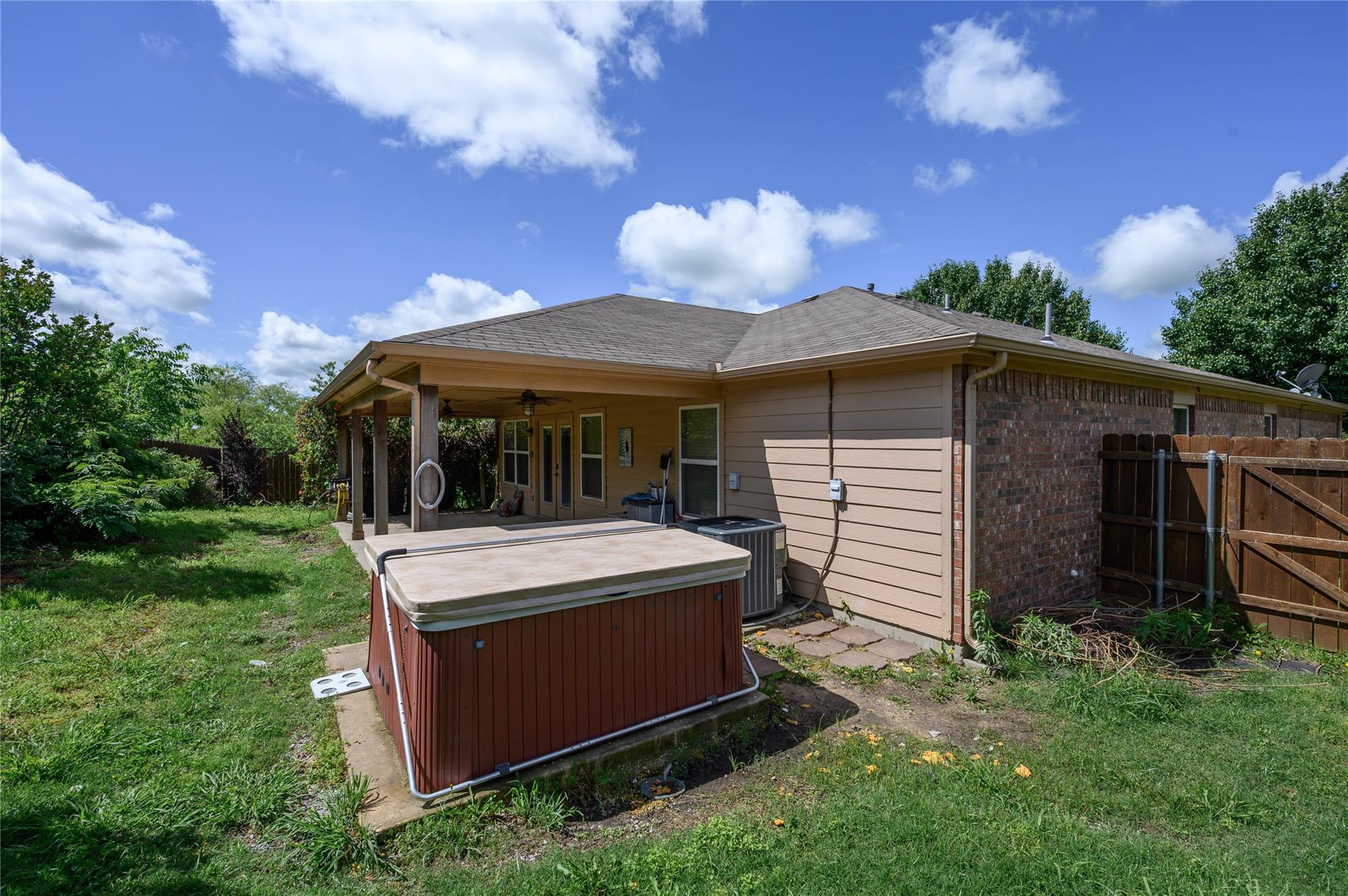 main property photo 7