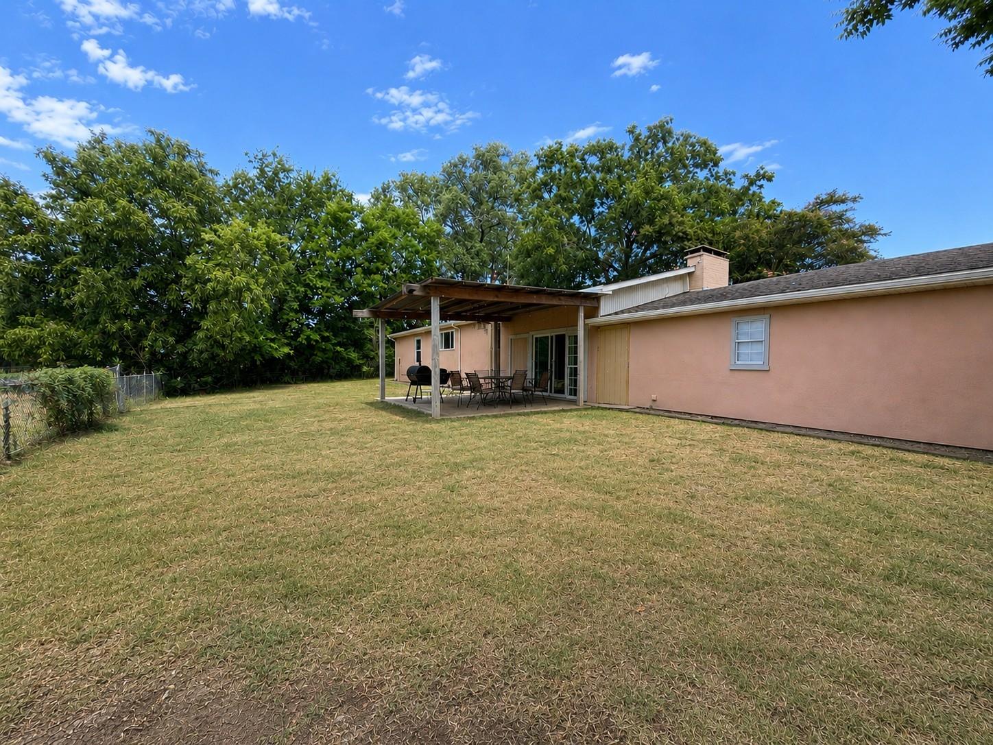 main property photo 12