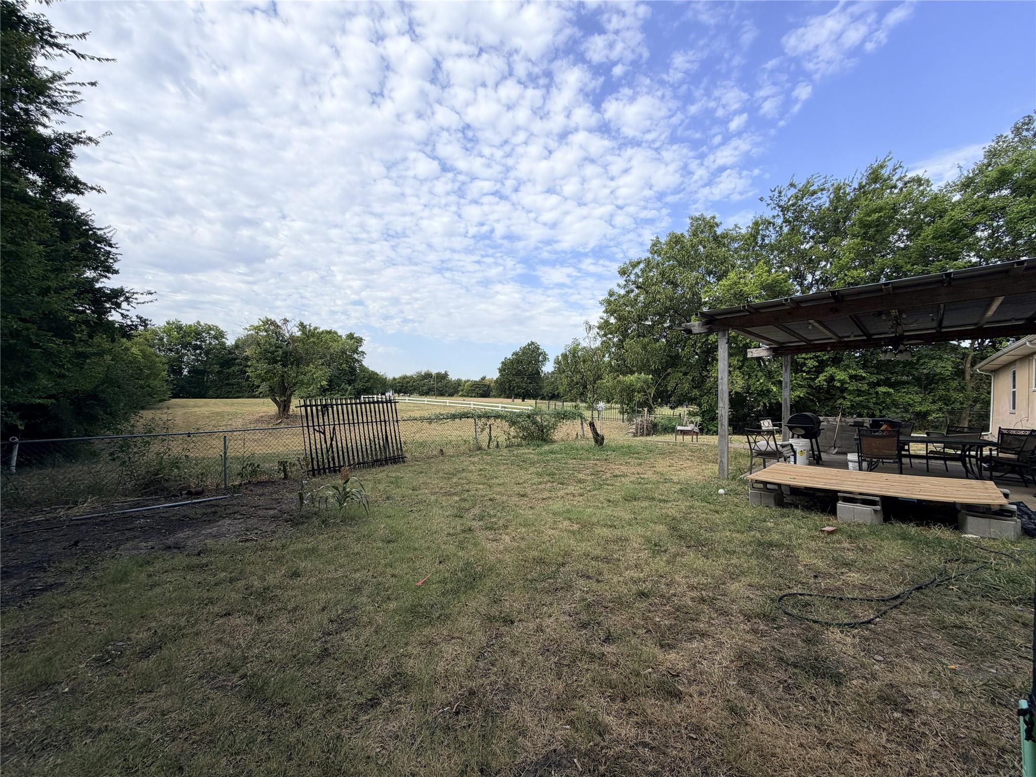 main property photo 13