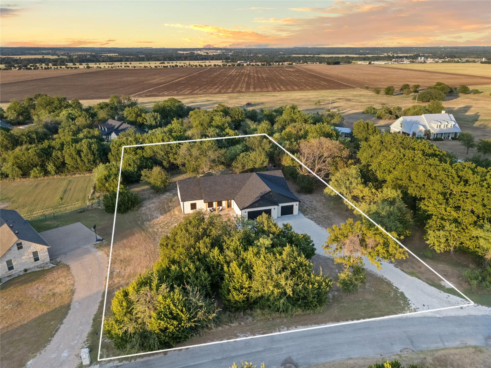 main property photo 37