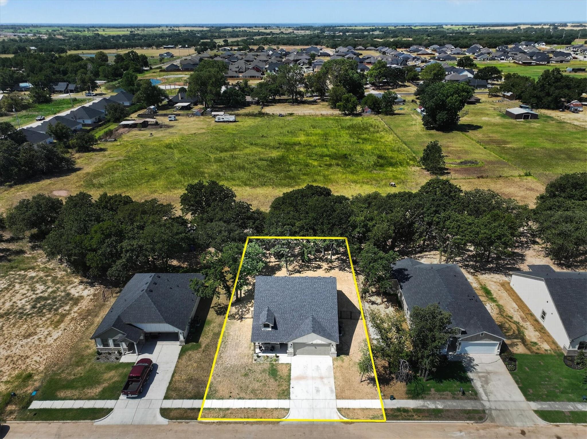 main property photo 5