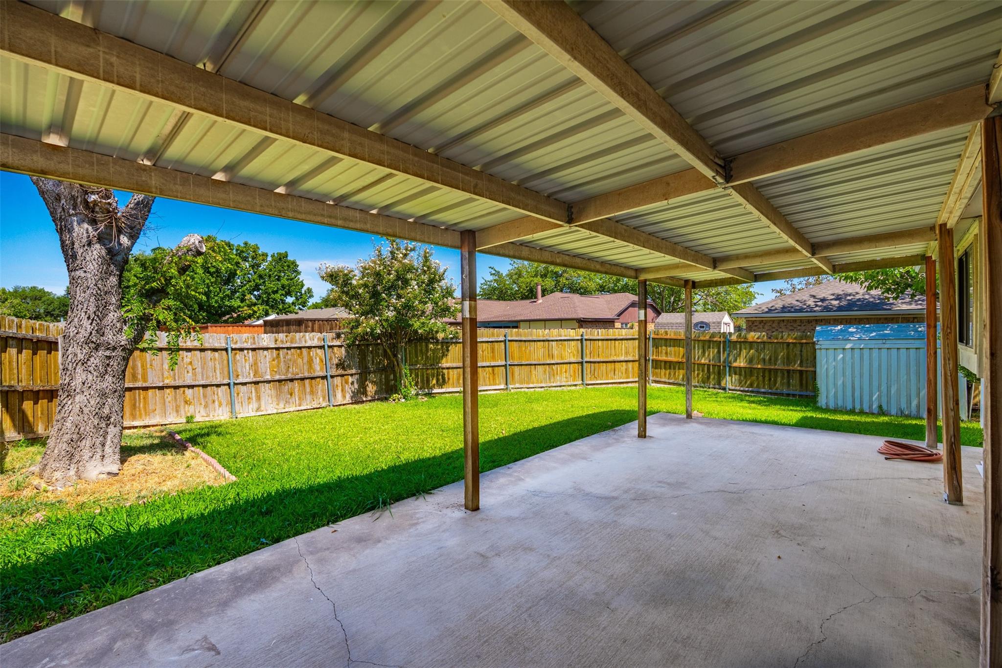 main property photo 35