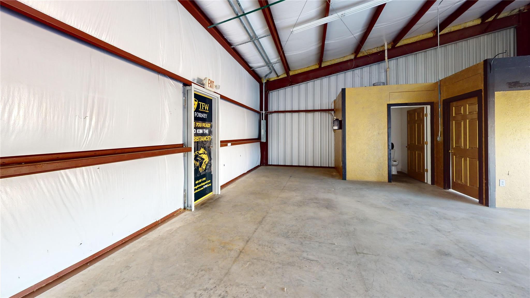 main property photo 8