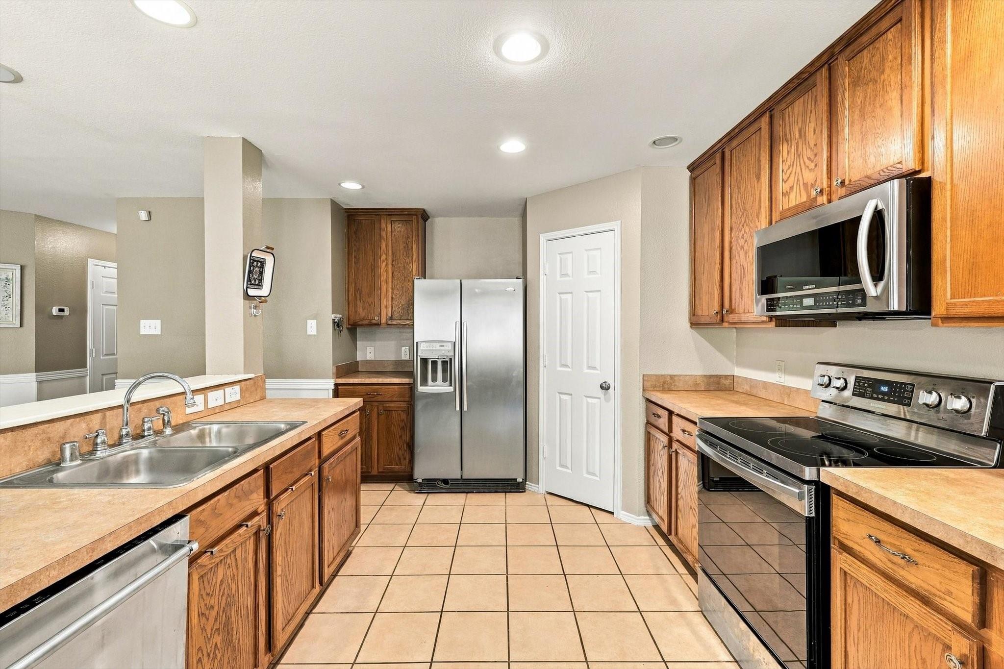 main property photo 19
