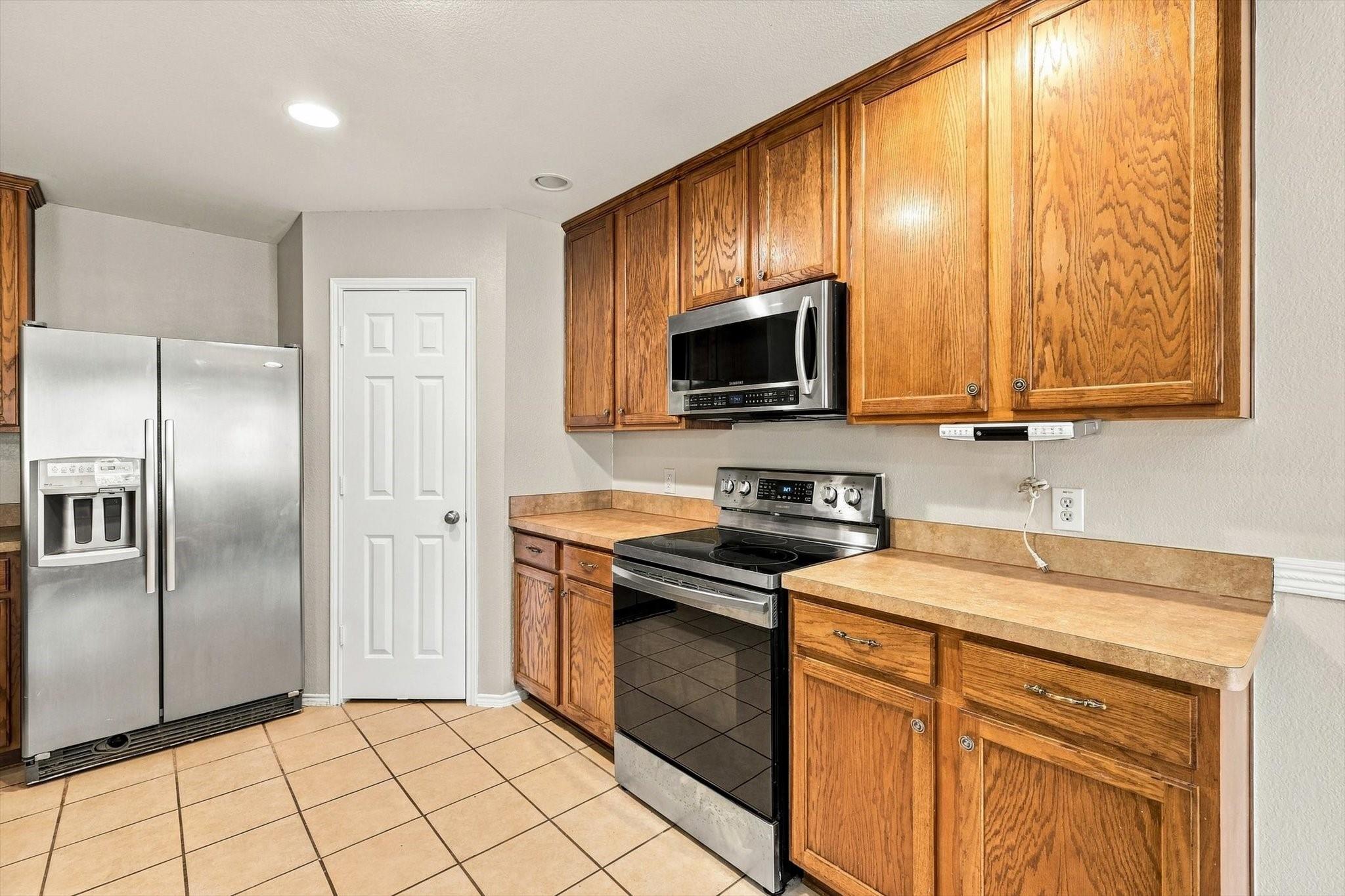main property photo 20
