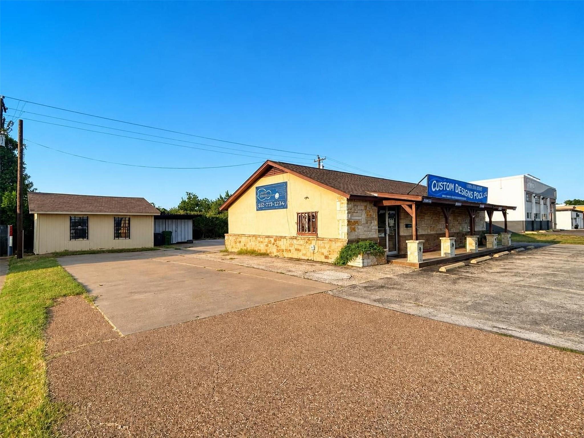 main property photo 9