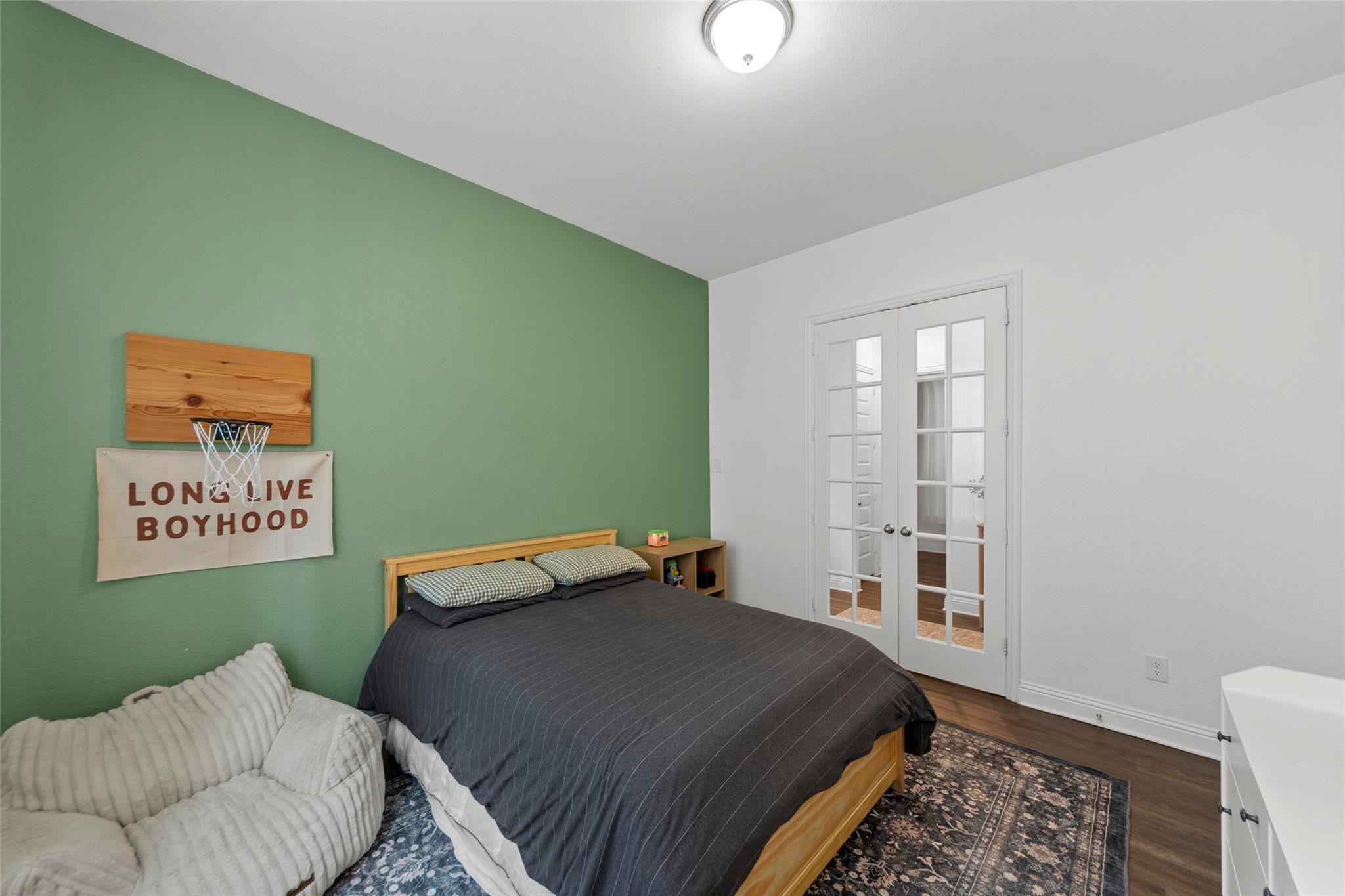 main property photo 14
