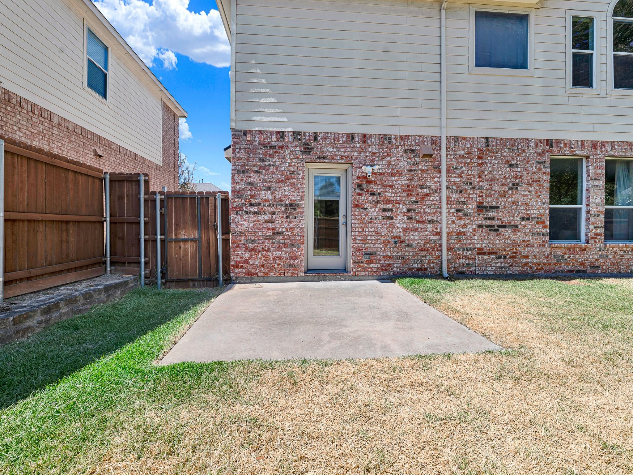 main property photo 34