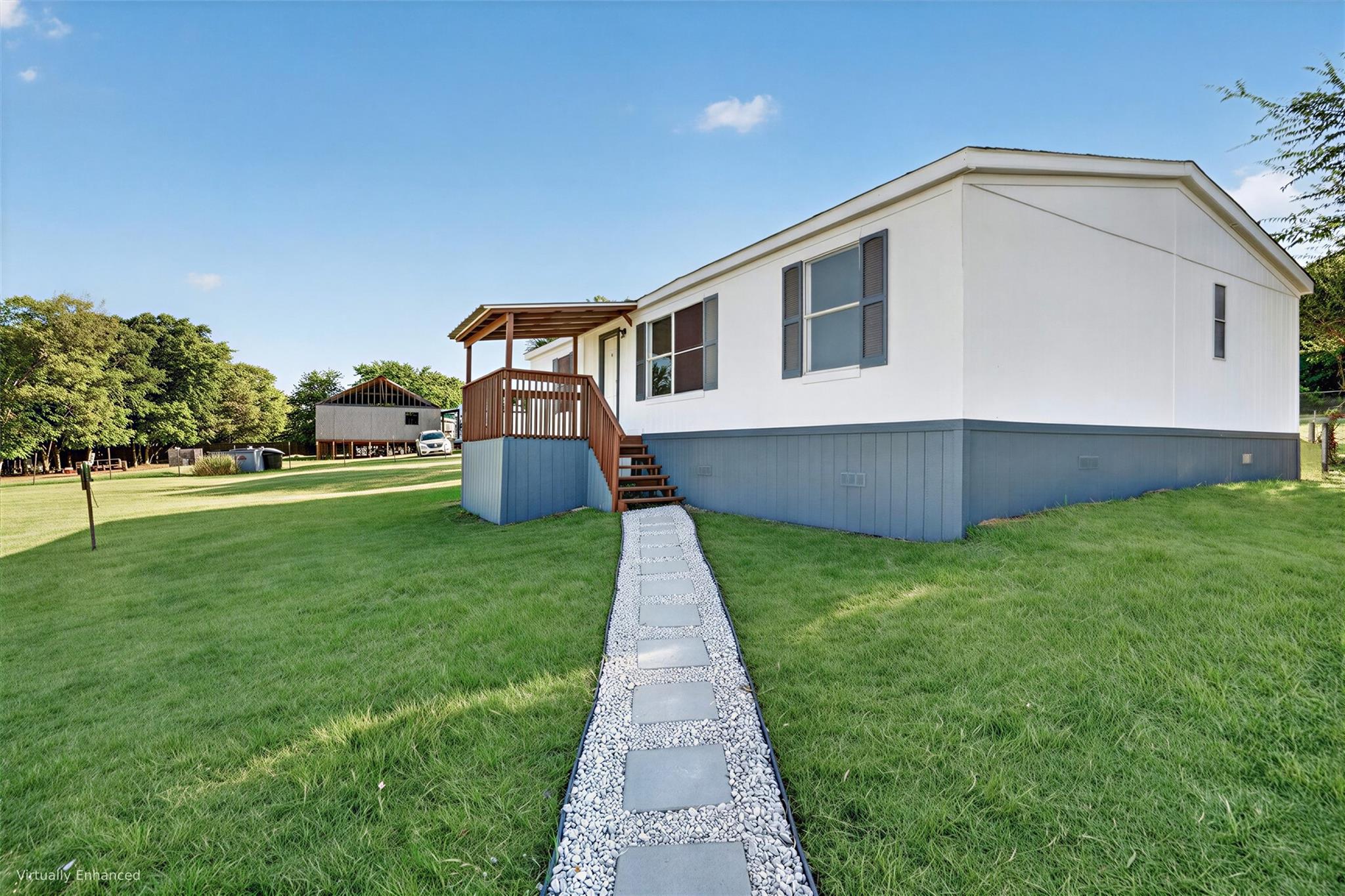 main property photo 29